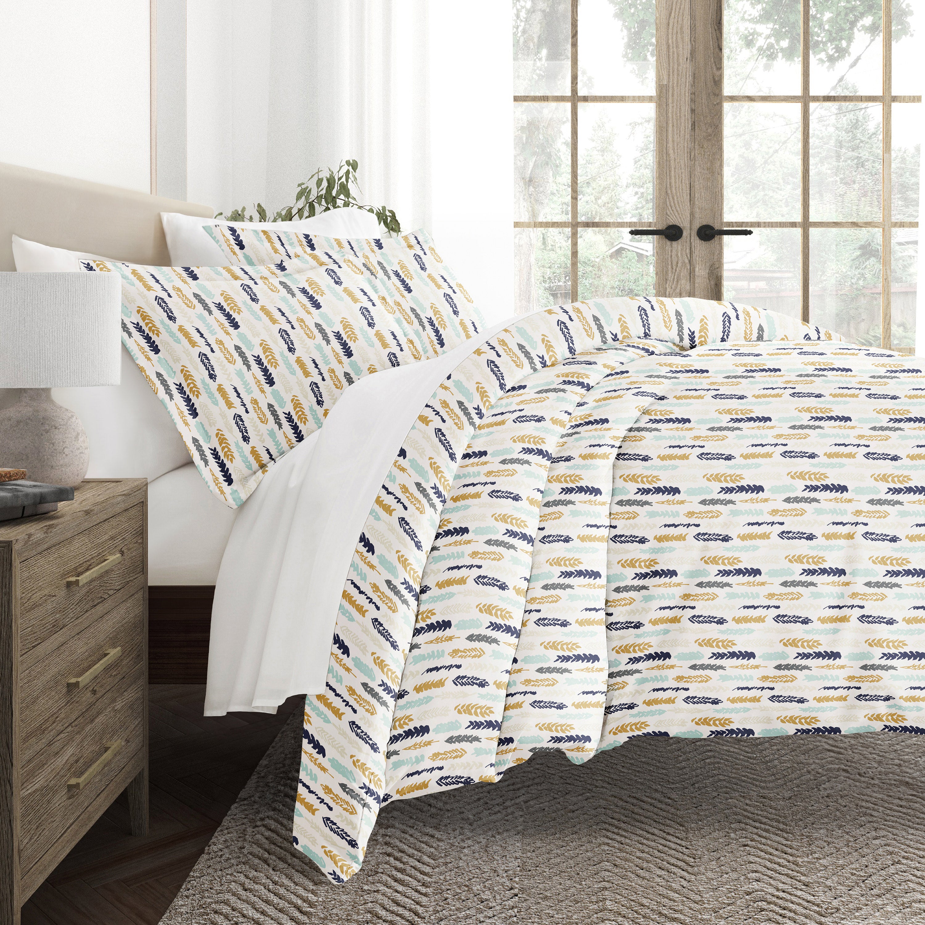 Feathers Patterned Duvet Cover Set