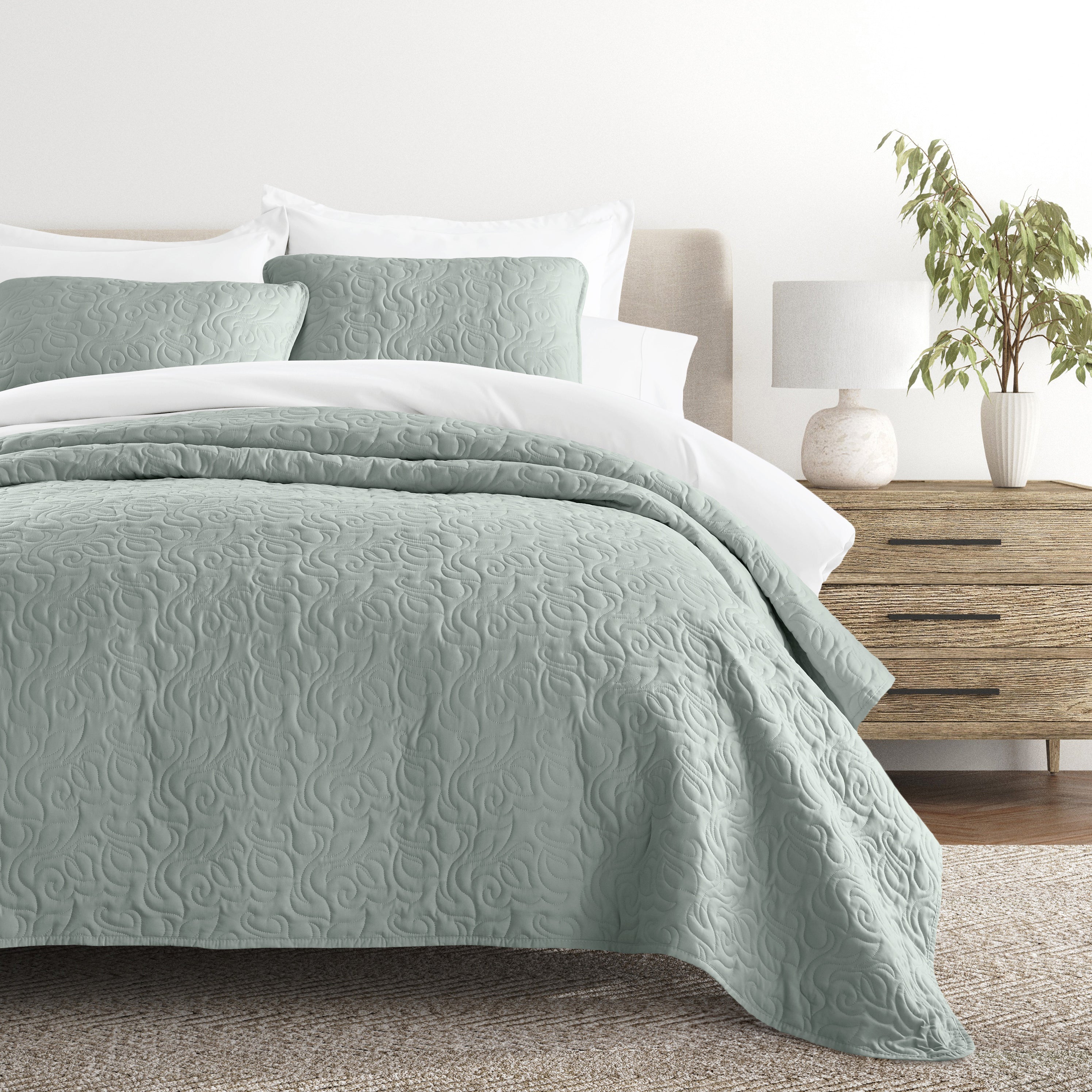 Lightweight Floral Stitch Quilted Coverlet Set