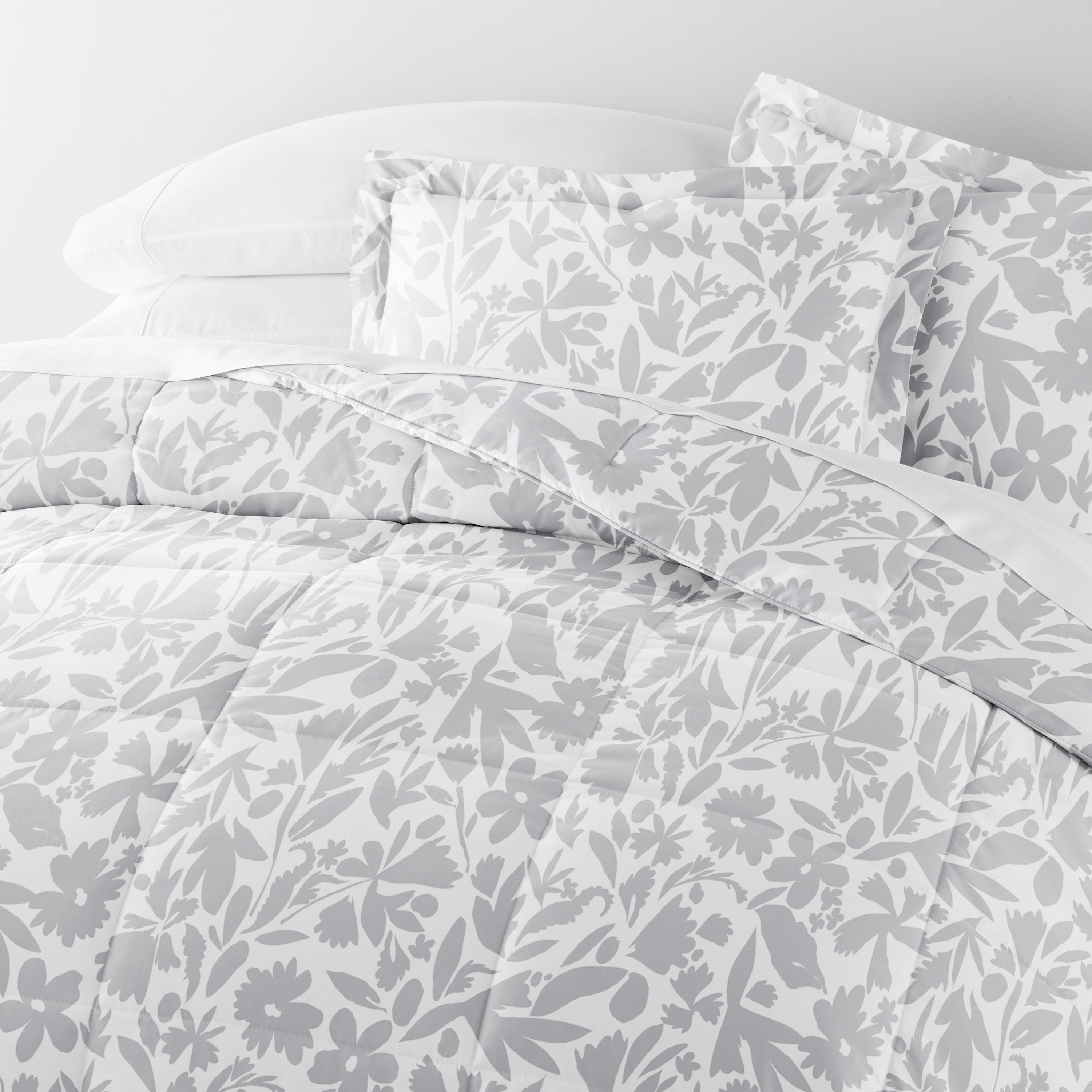 Abstract Garden Patterned Down-Alternative Comforter Set