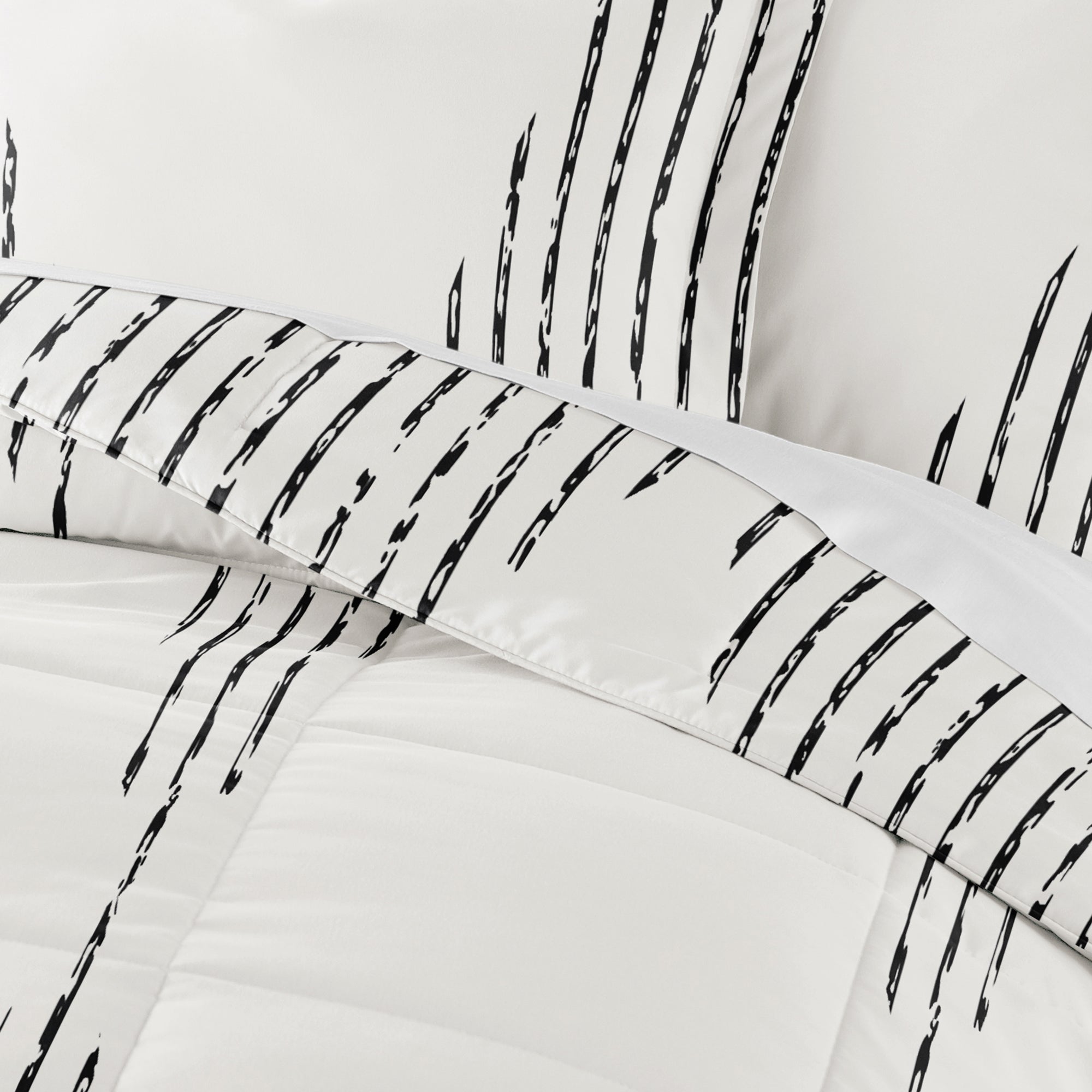 Diamond Stripe Patterned Down-Alternative Comforter Set