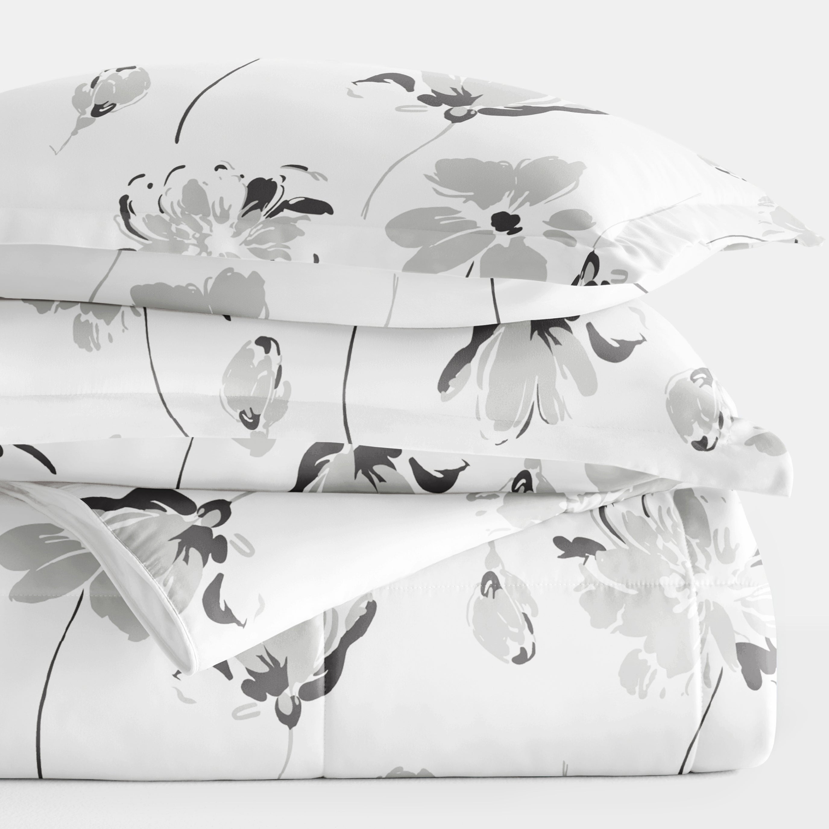 Magnolia Patterned Down-Alternative Comforter Set