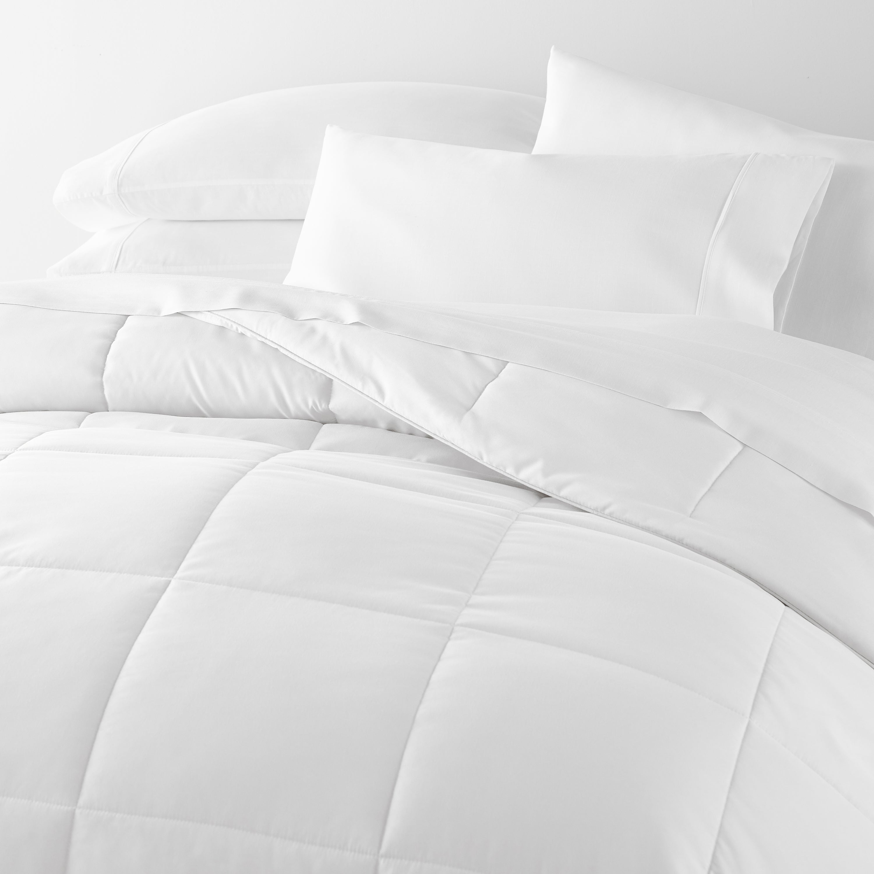 Lightweight All Season Down-Alternative Comforter