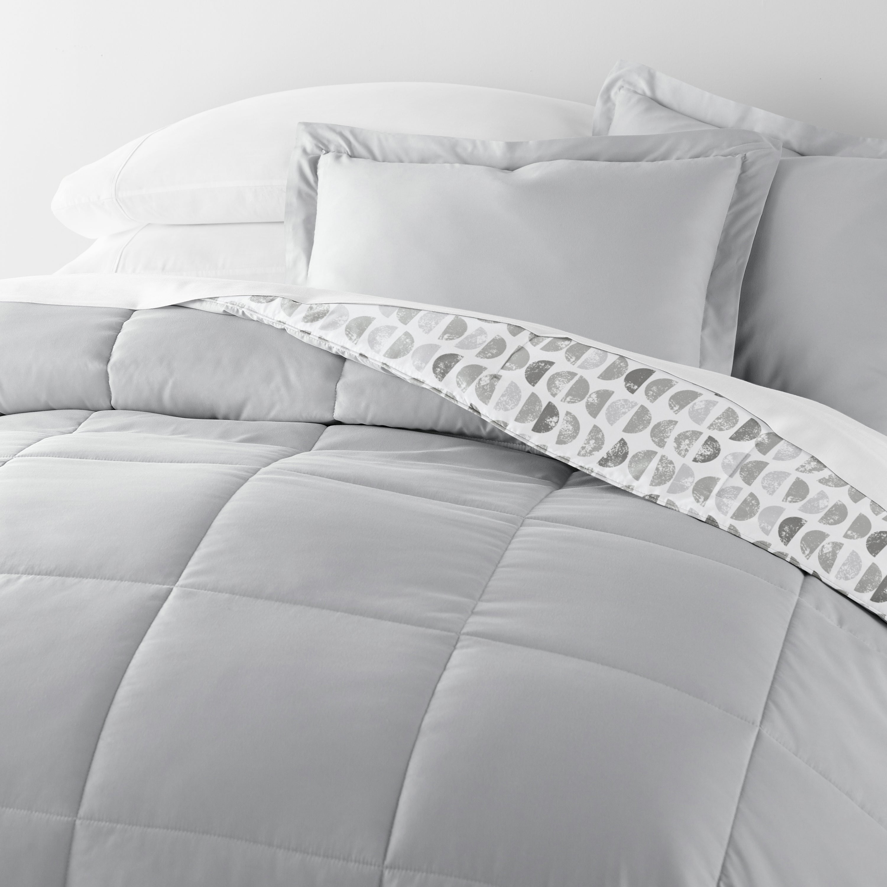 Moonlight Stars Reversible Patterned Down-Alternative Comforter Set