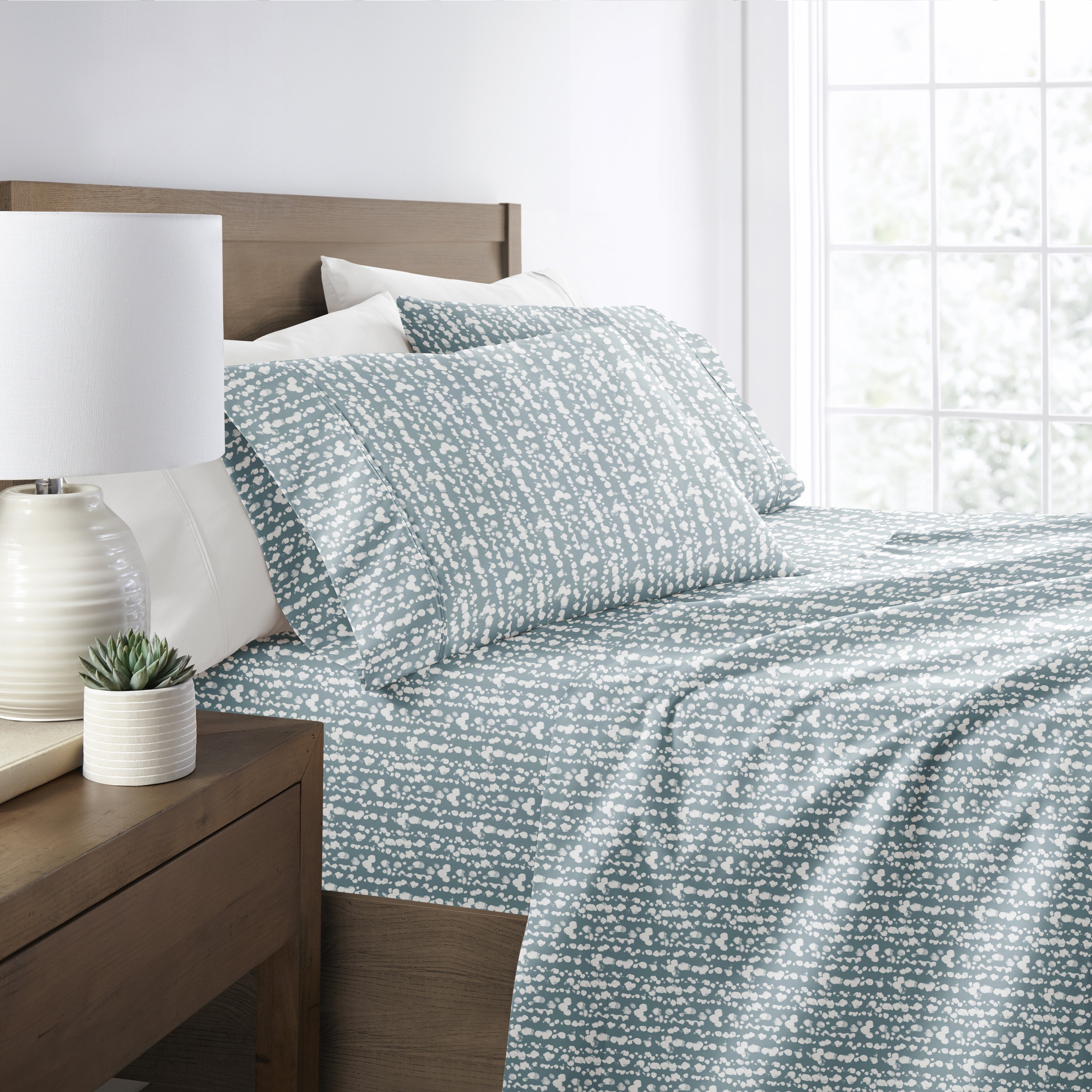 Cloud Burst 4-Piece Patterned Sheet Set
