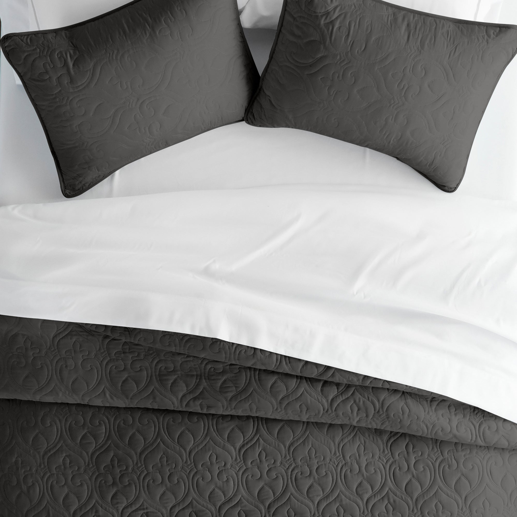 Lightweight Damask Quilted Coverlet Set
