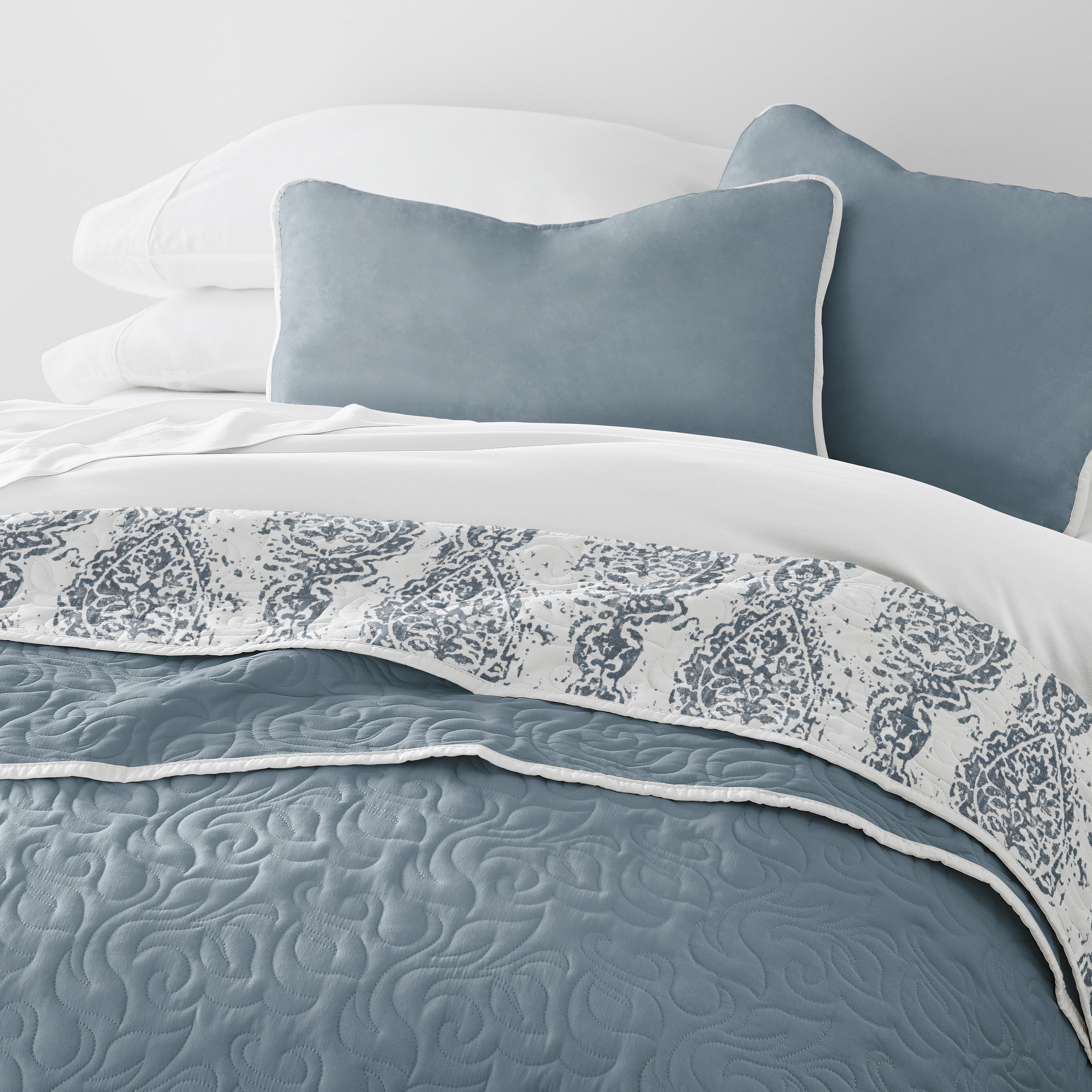 Classic Damask Patterned Reversible Quilted Coverlet Set