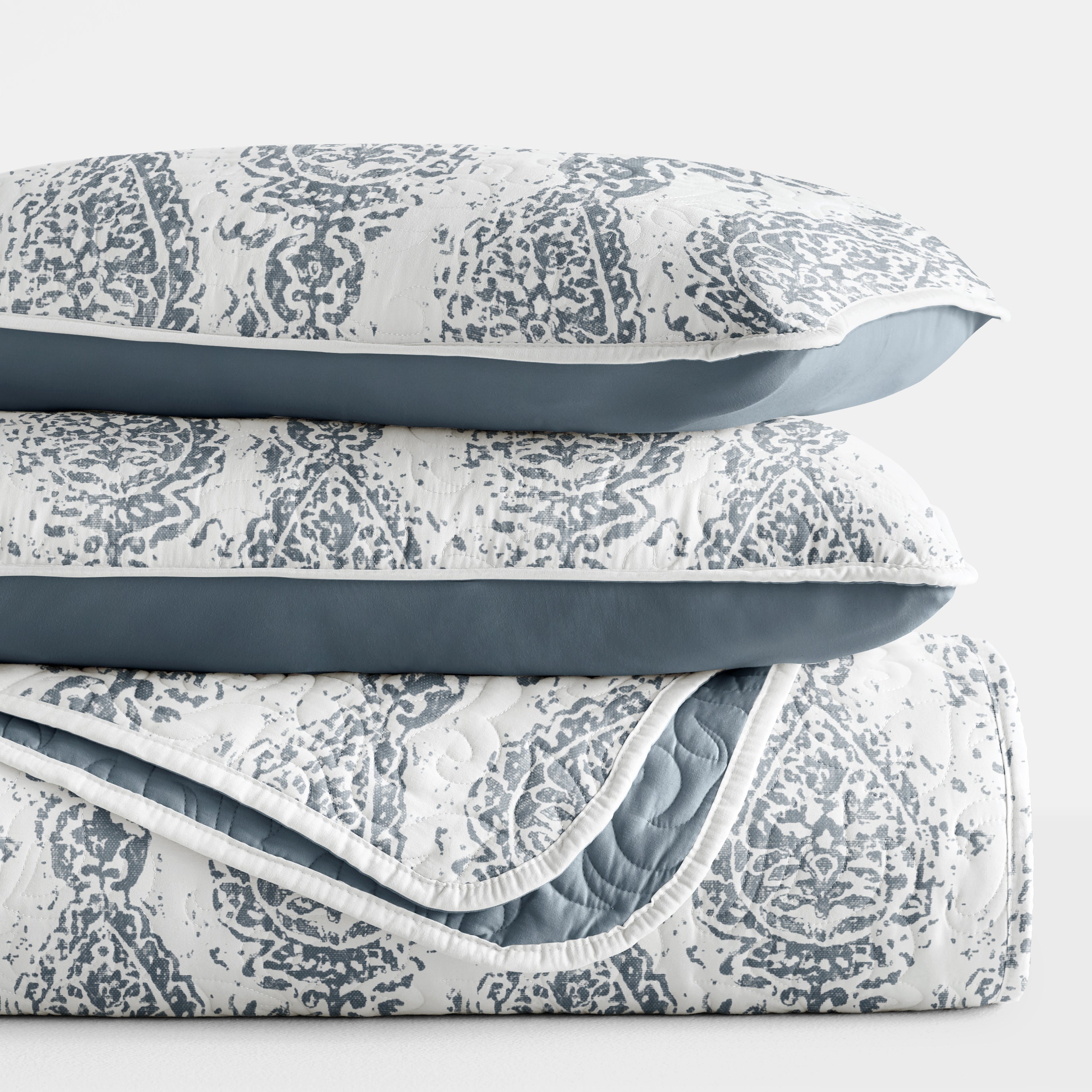 Classic Damask Patterned Reversible Quilted Coverlet Set