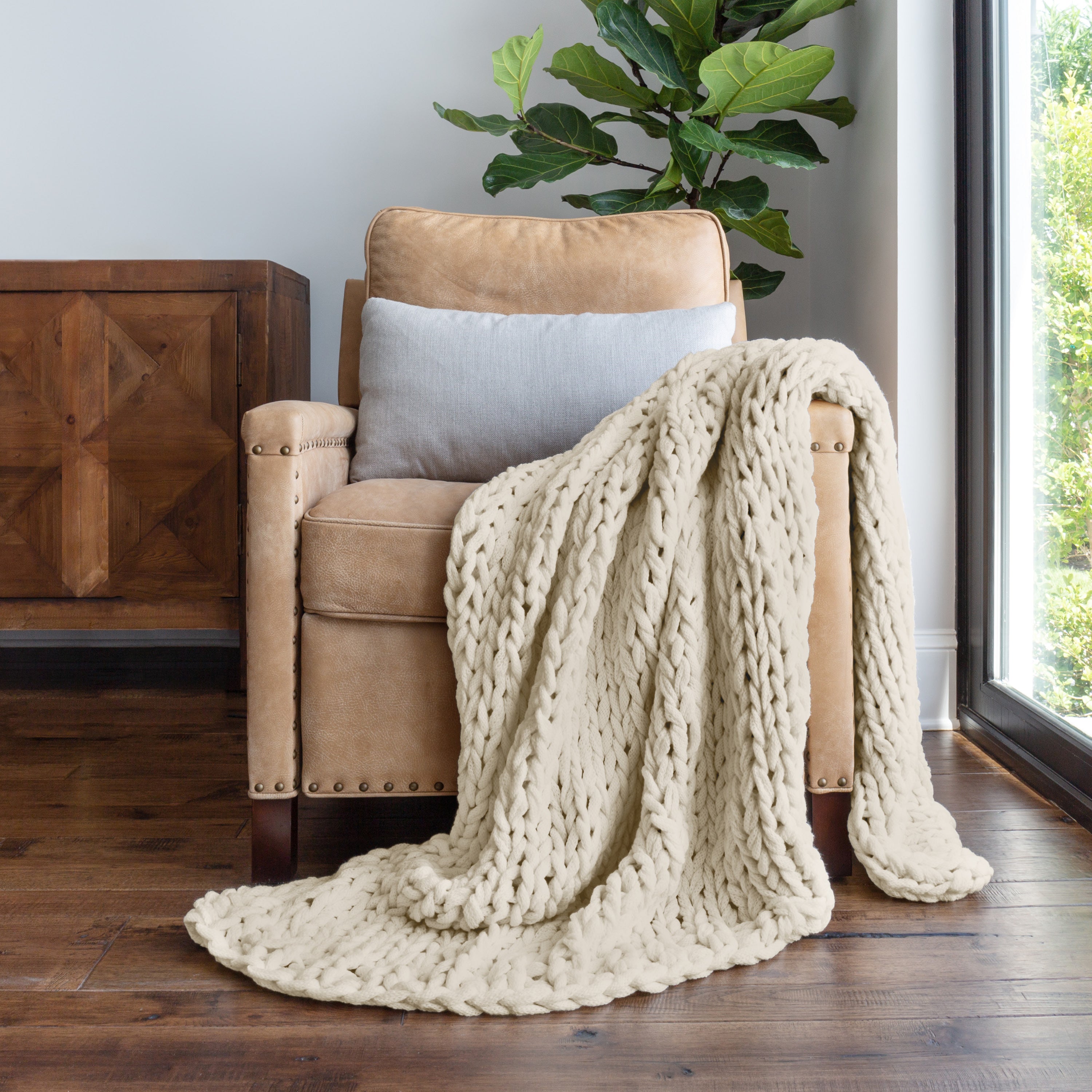 Chunky Hand-Knit Oversized Throw Blanket