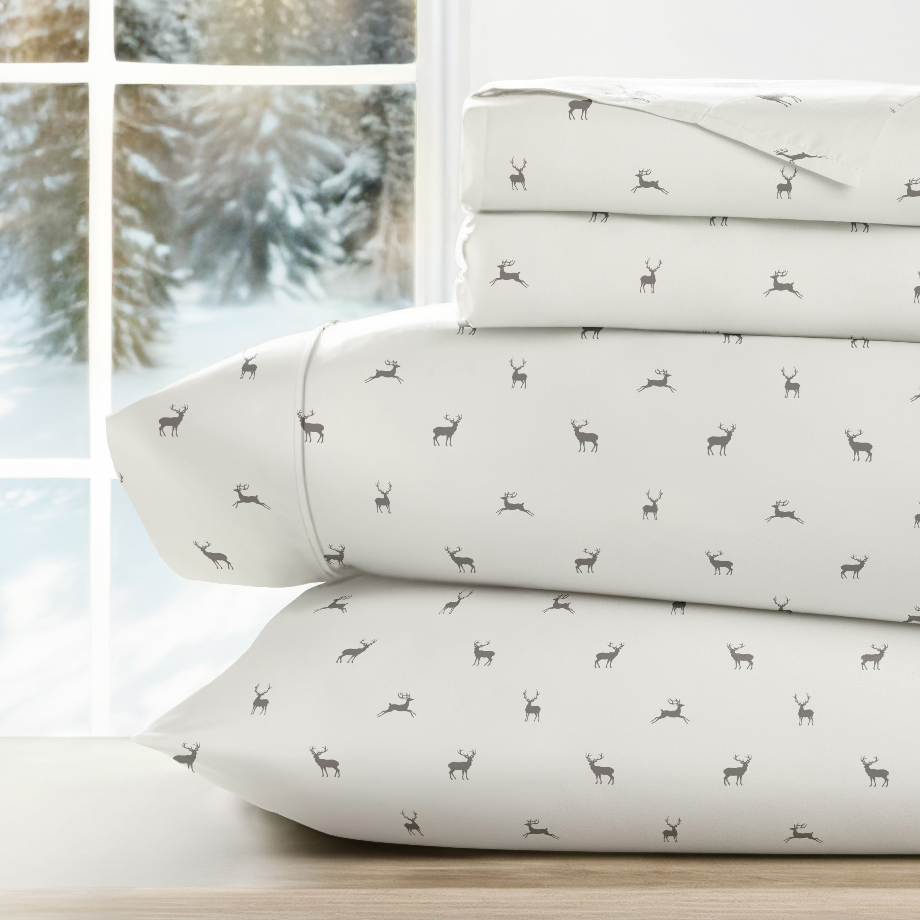 Reindeer 4-Piece Patterned Sheet Set