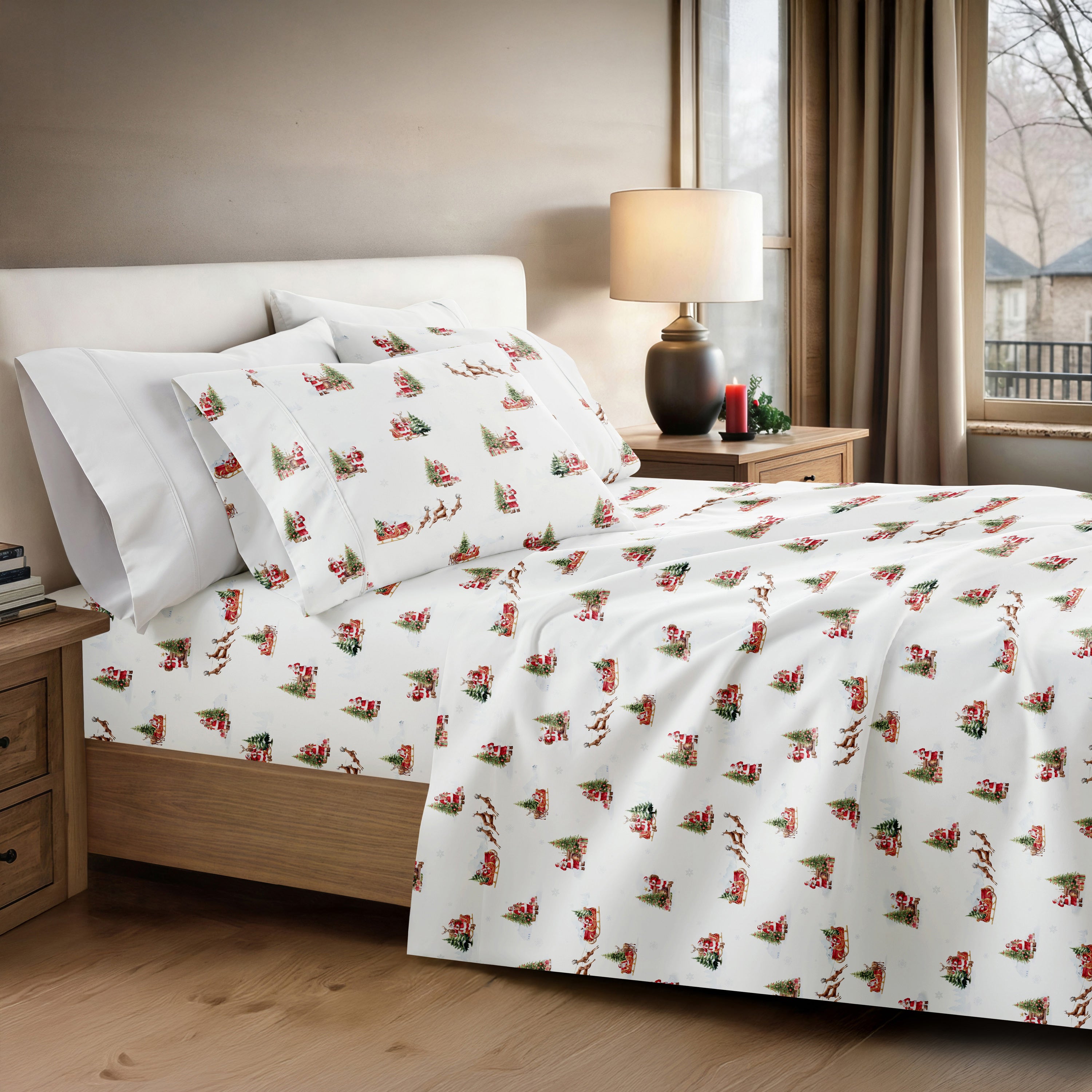 Nostalgic Santa 4-Piece Patterned Sheet Set
