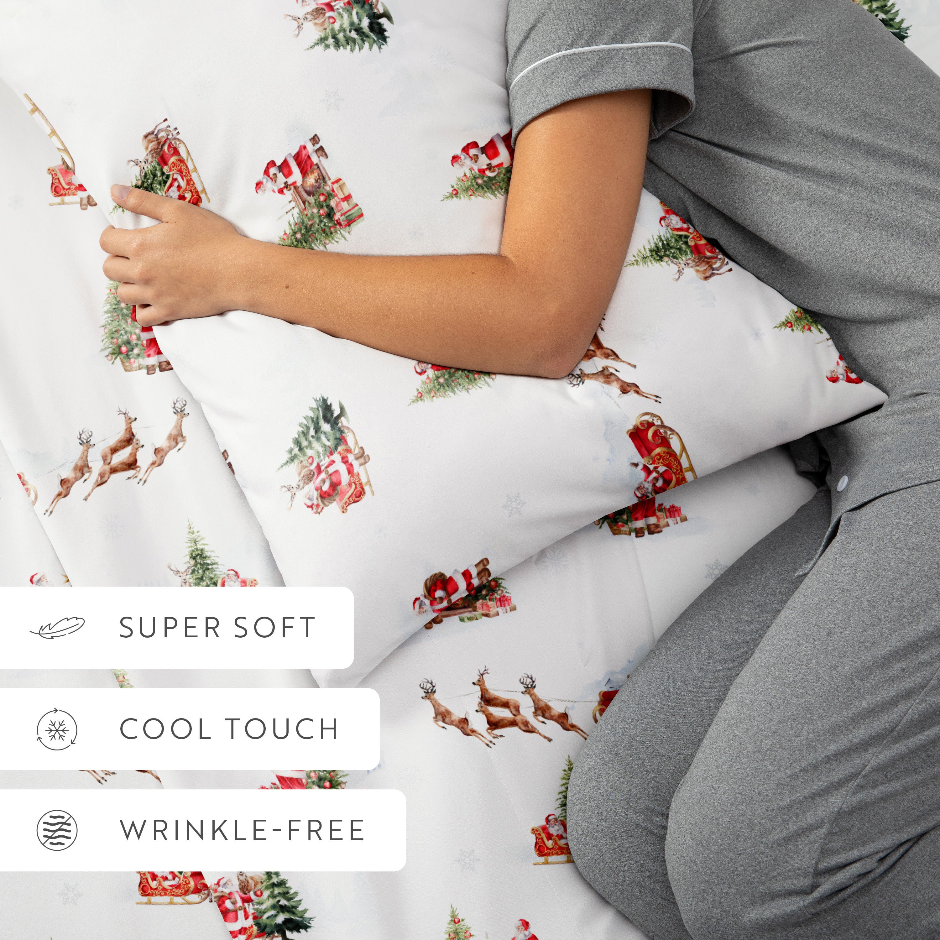 Nostalgic Santa 4-Piece Patterned Sheet Set