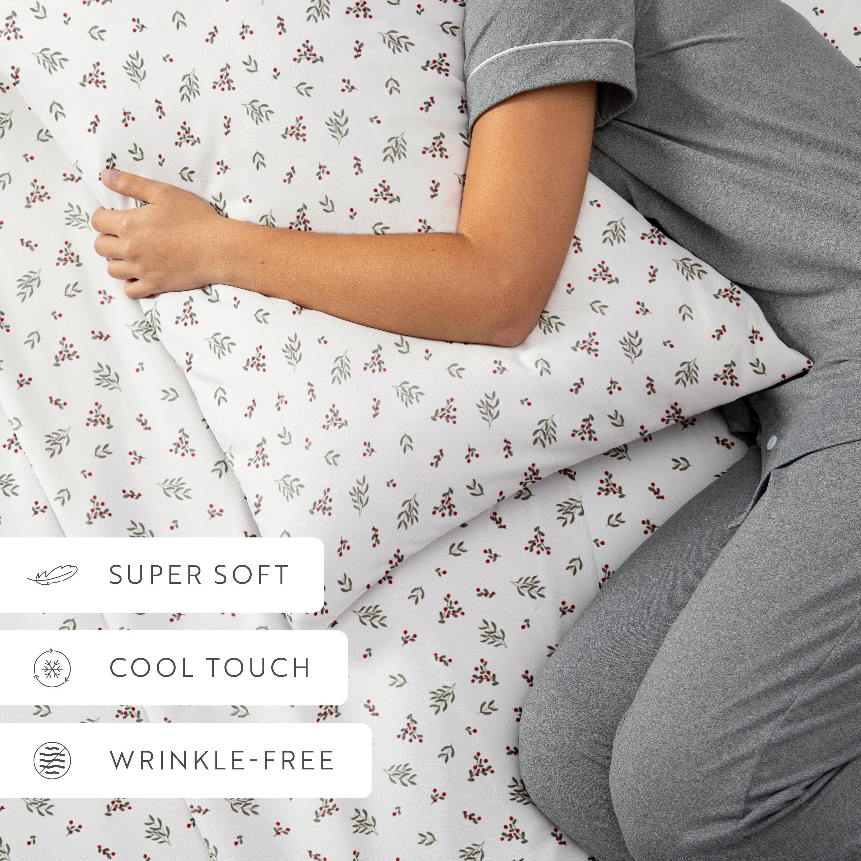 Winter Berries 4-Piece Patterned Sheet Set