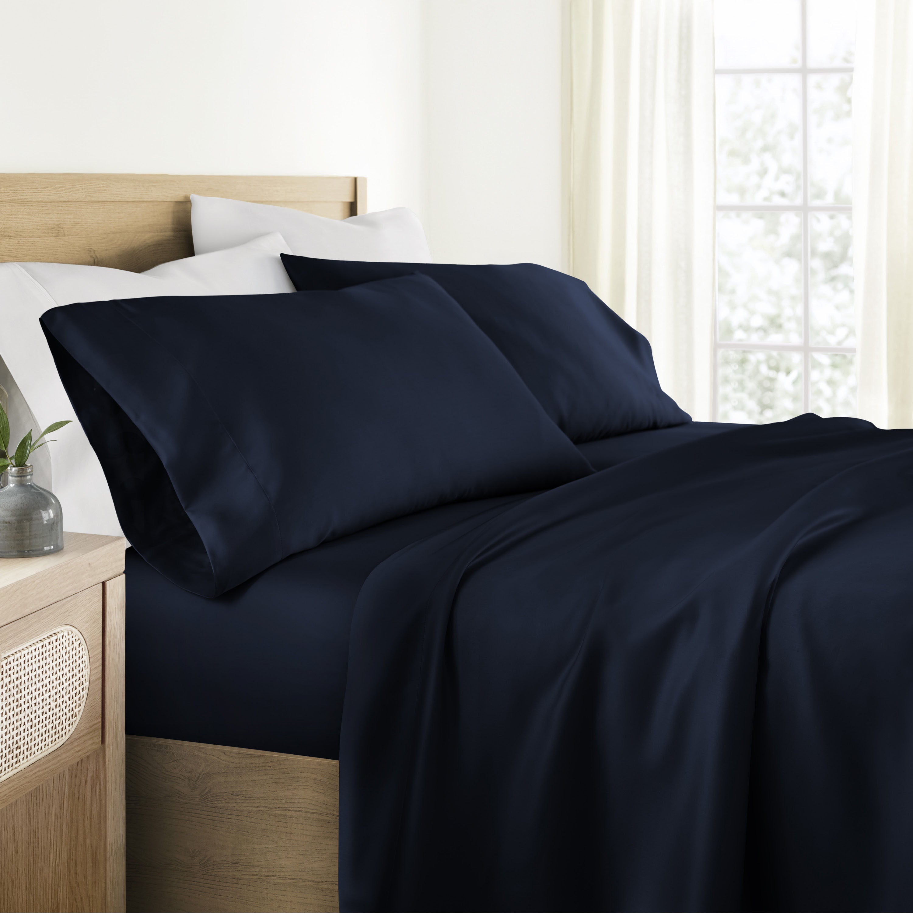 Naturally Cooling 4-Piece Bamboo Sheet Set