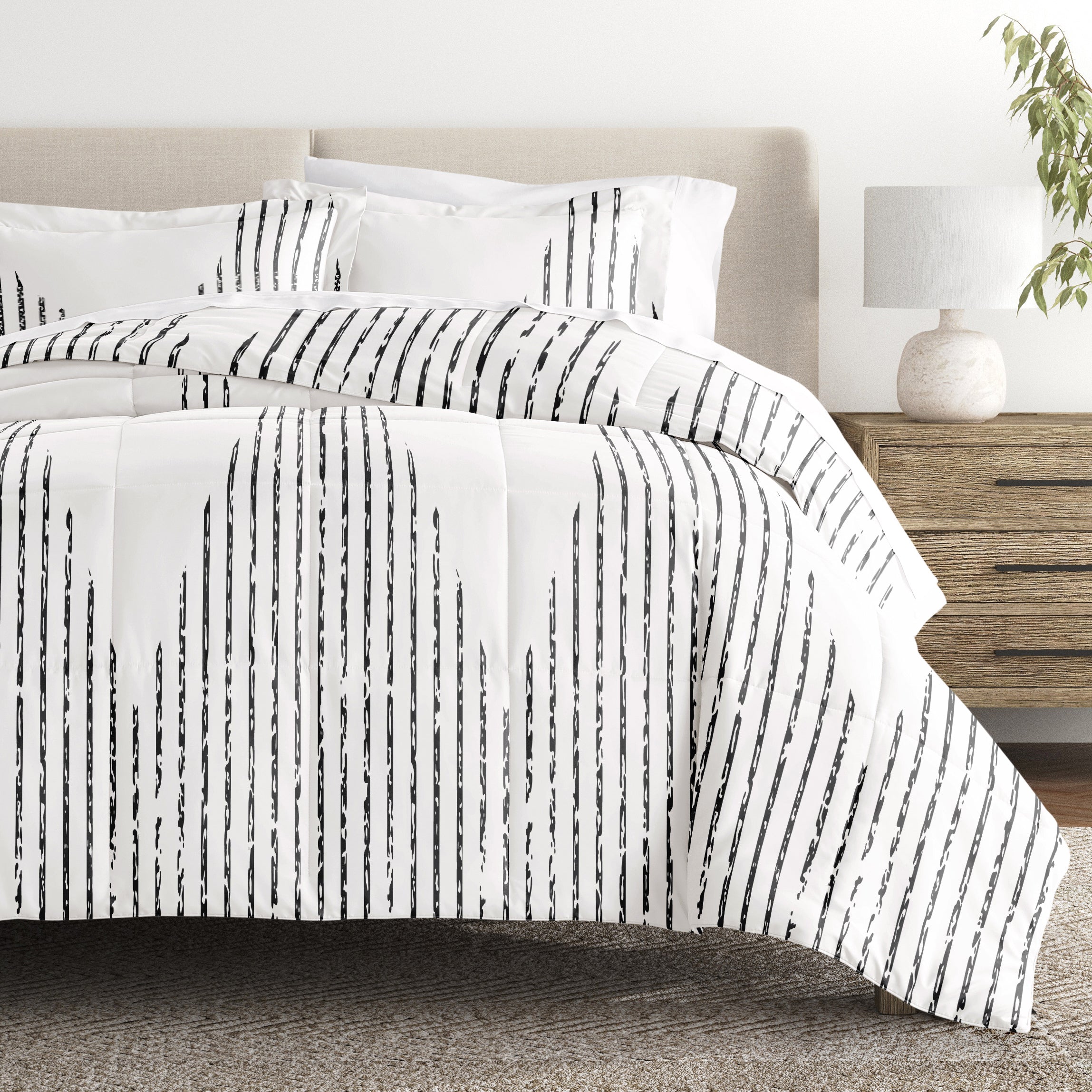 Diamond Stripe Patterned Down-Alternative Comforter Set