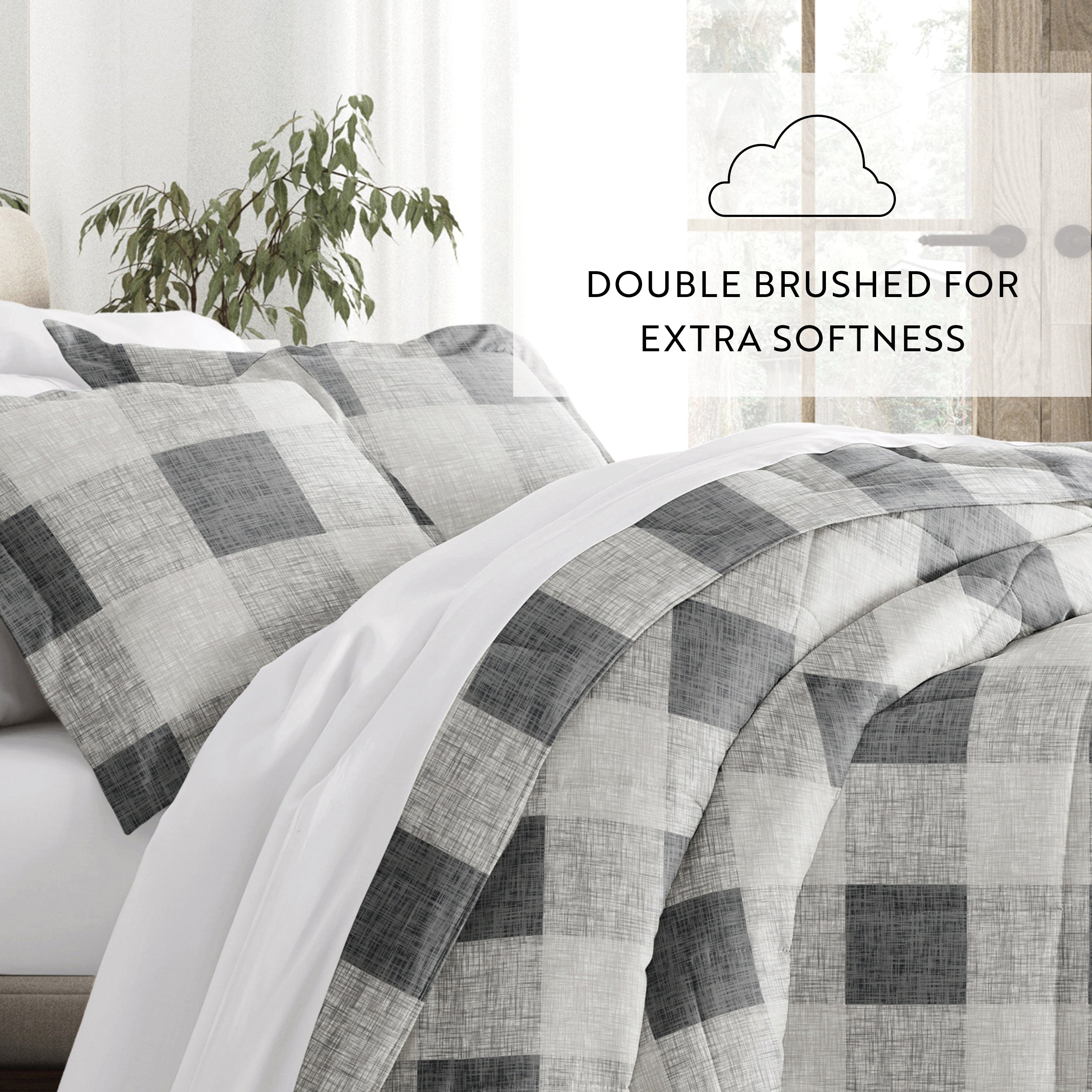 Gingham Patterned Down-Alternative Comforter Set