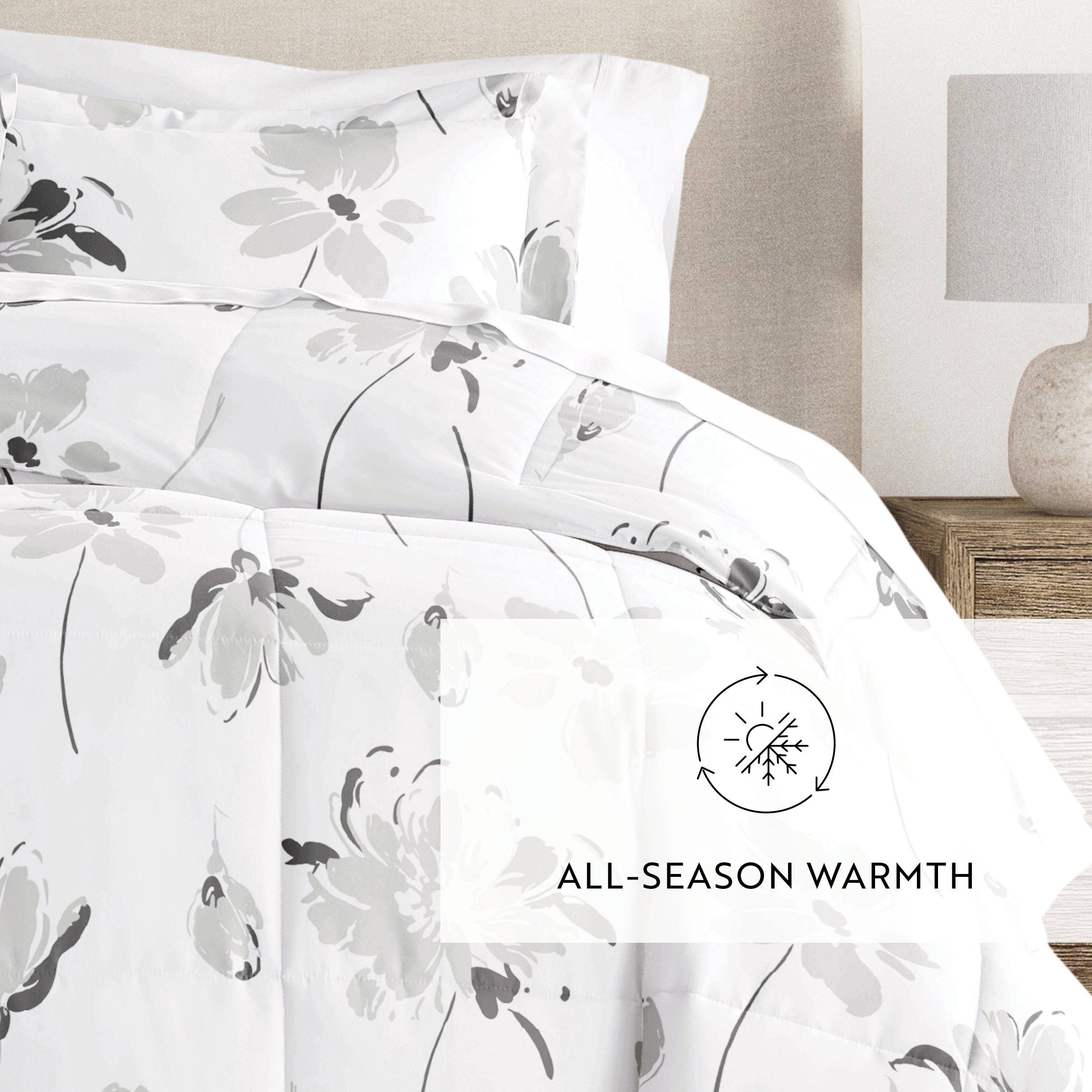 Magnolia Patterned Down-Alternative Comforter Set