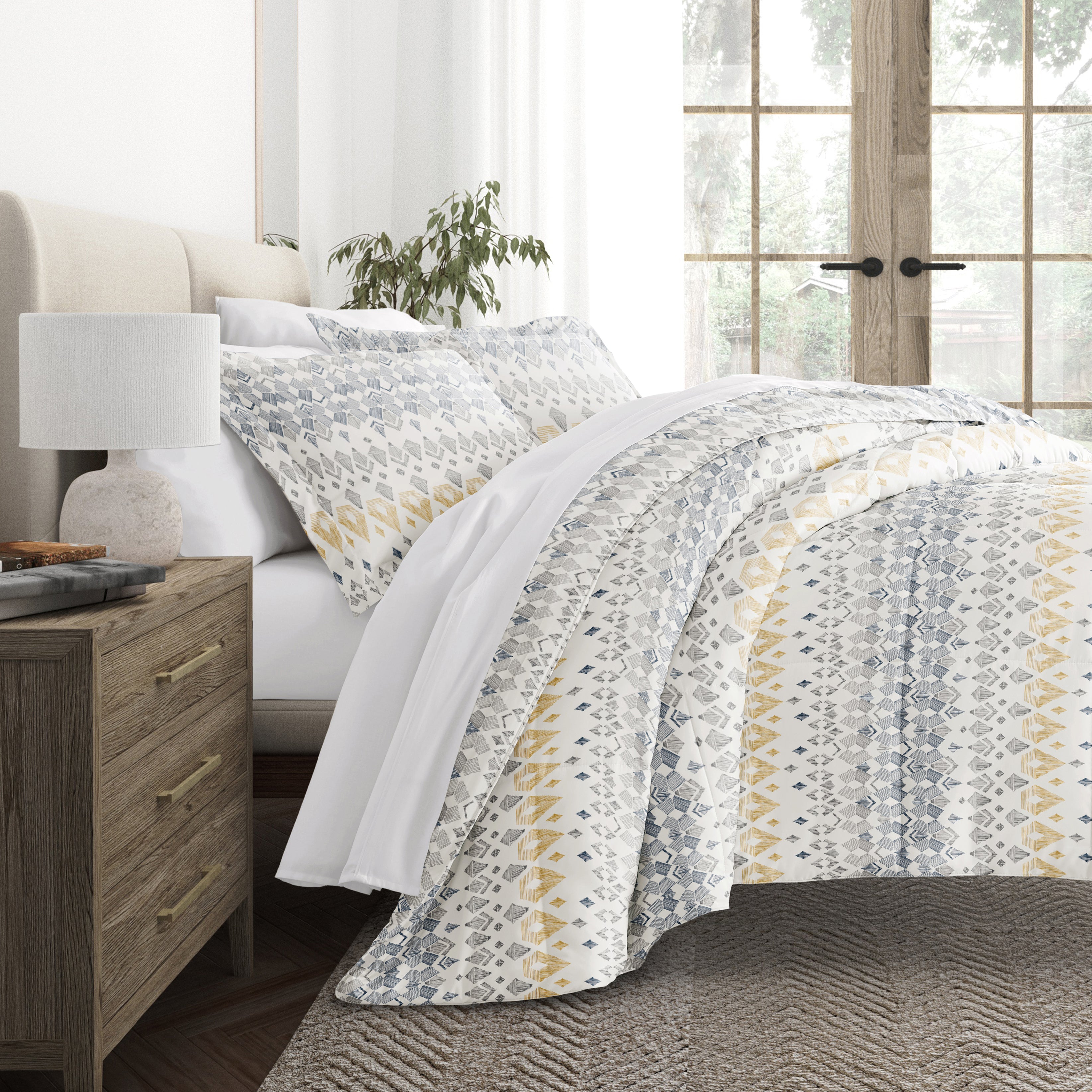 Mayan Stamp Patterned Down-Alternative Comforter Set