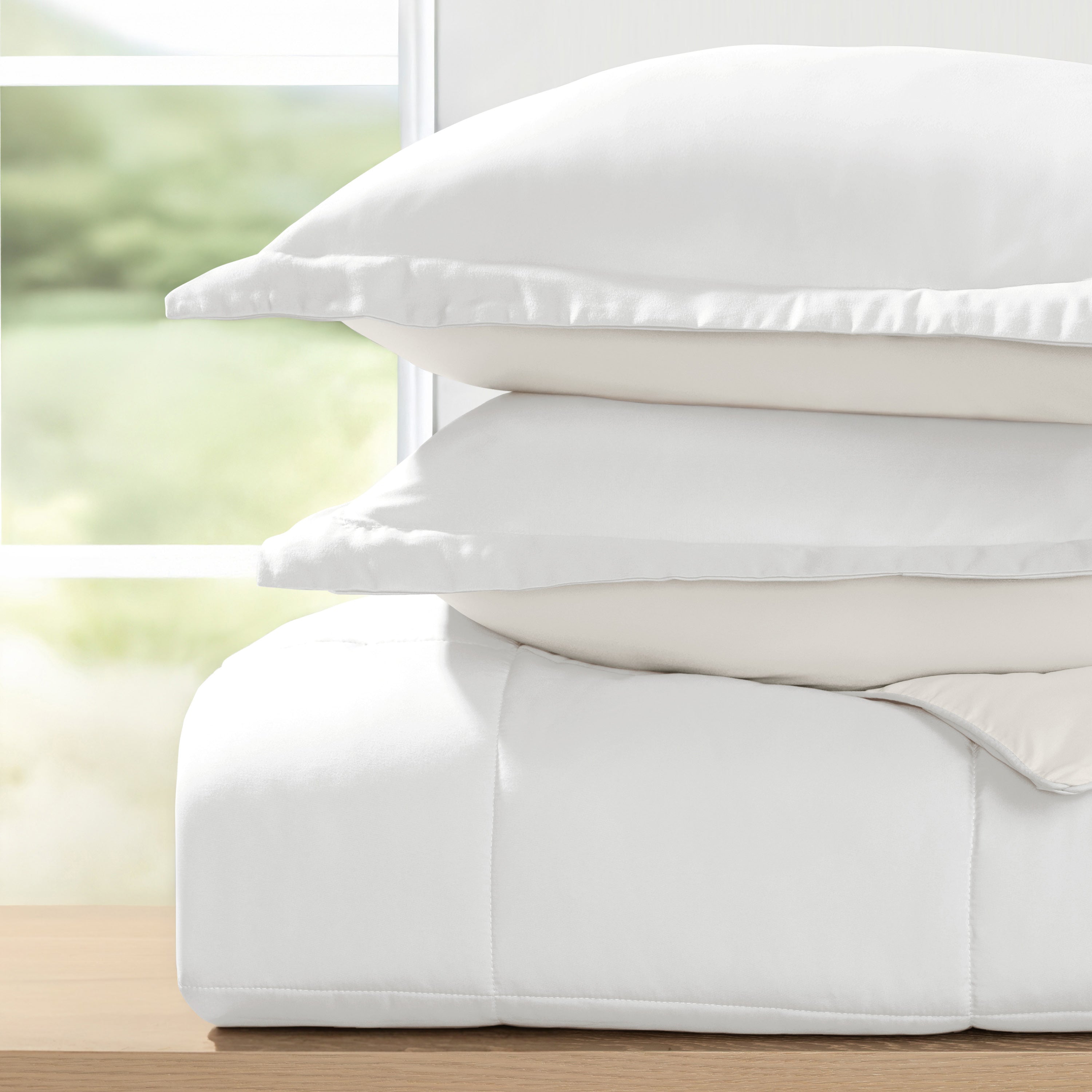 Lightweight All Season Reversible Down-Alternative Comforter Set