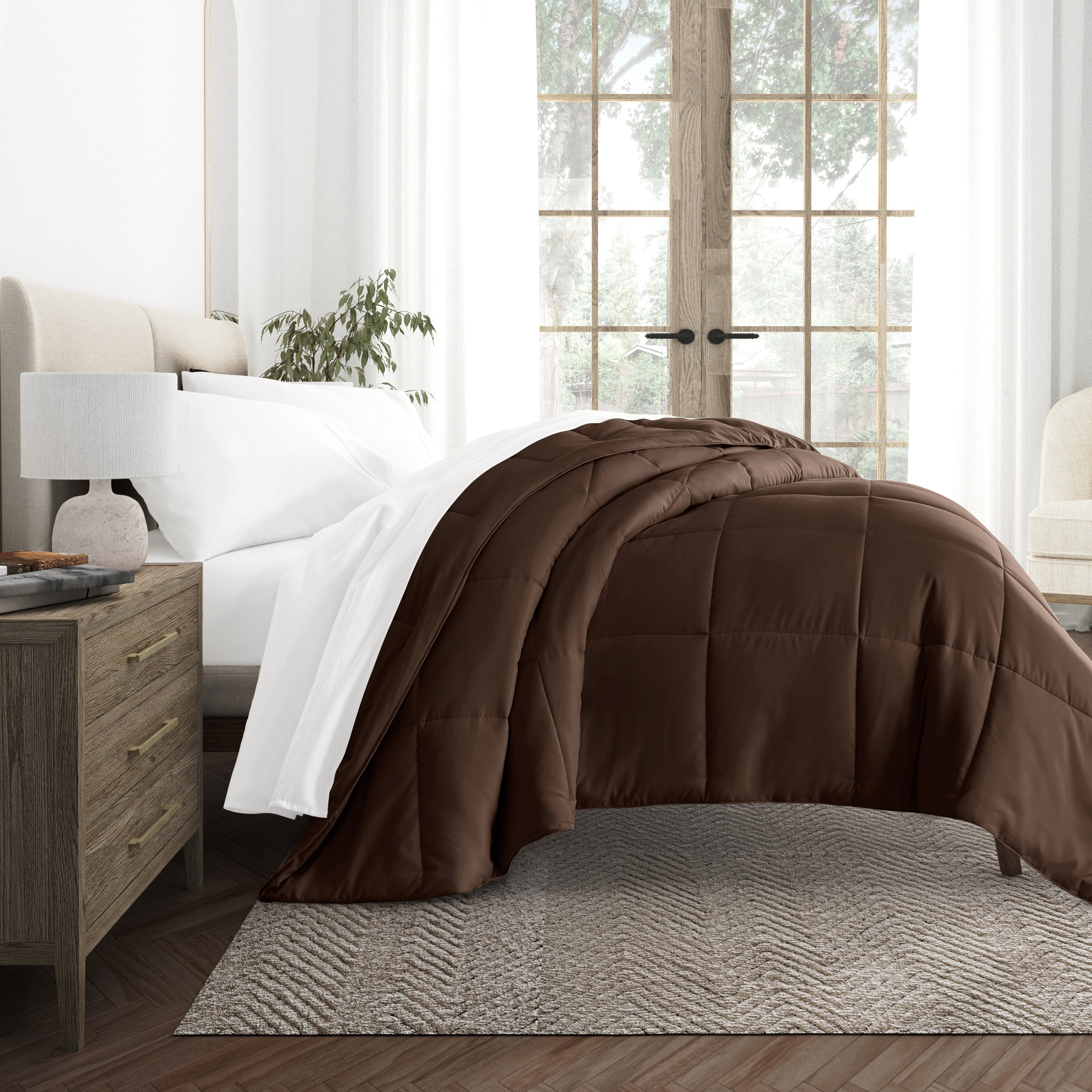 Lightweight All Season Down-Alternative Comforter
