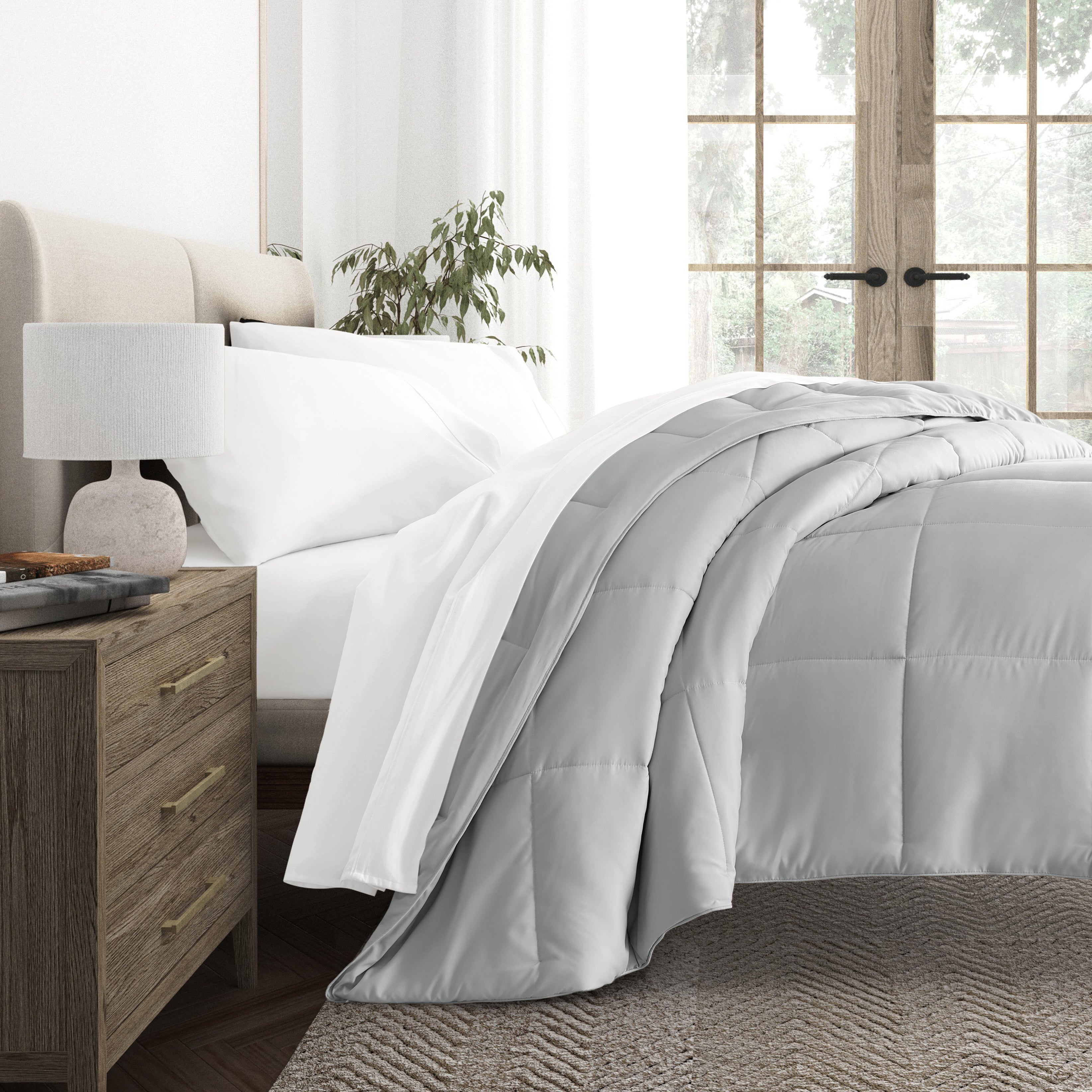Lightweight All Season Down-Alternative Comforter