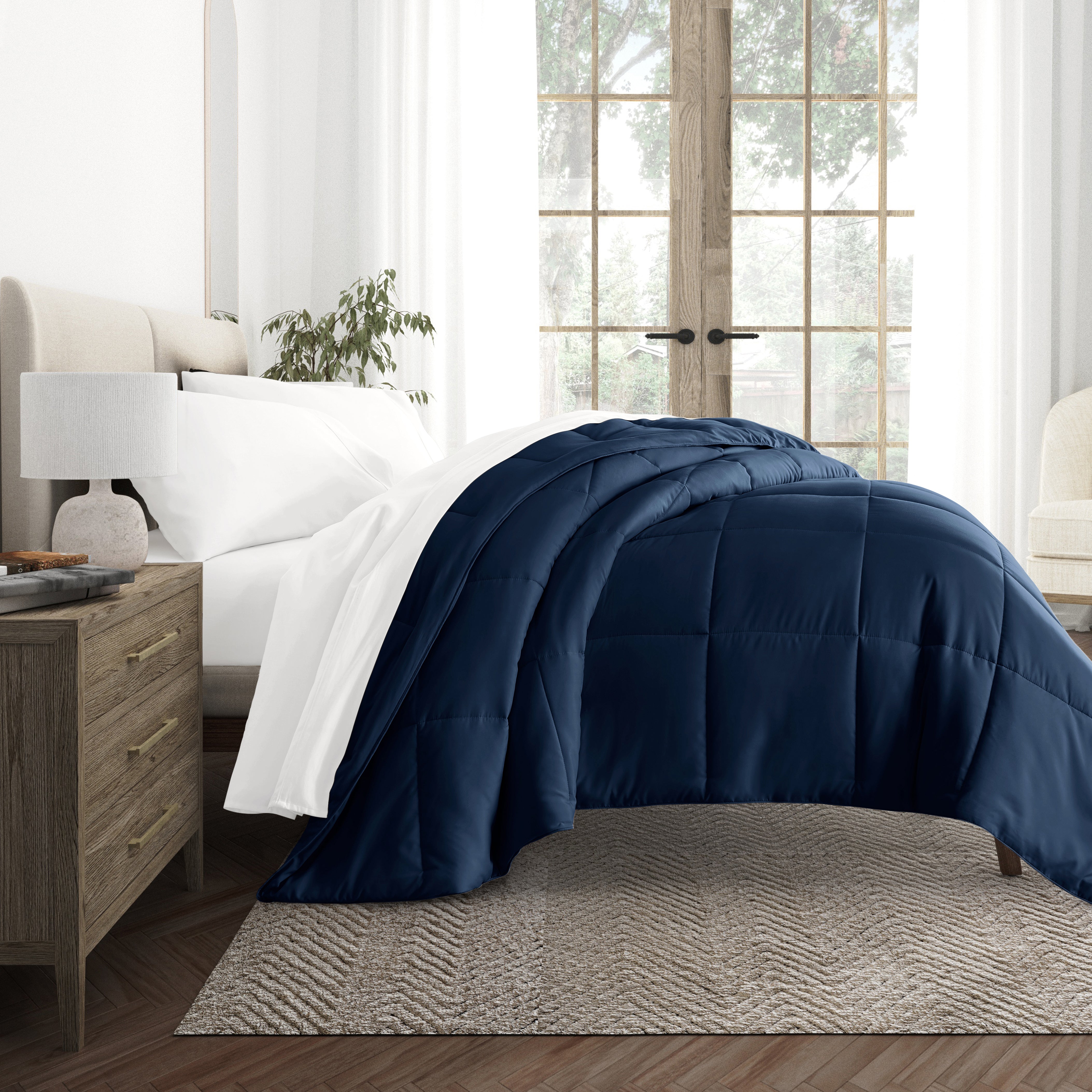 Lightweight All Season Down-Alternative Comforter