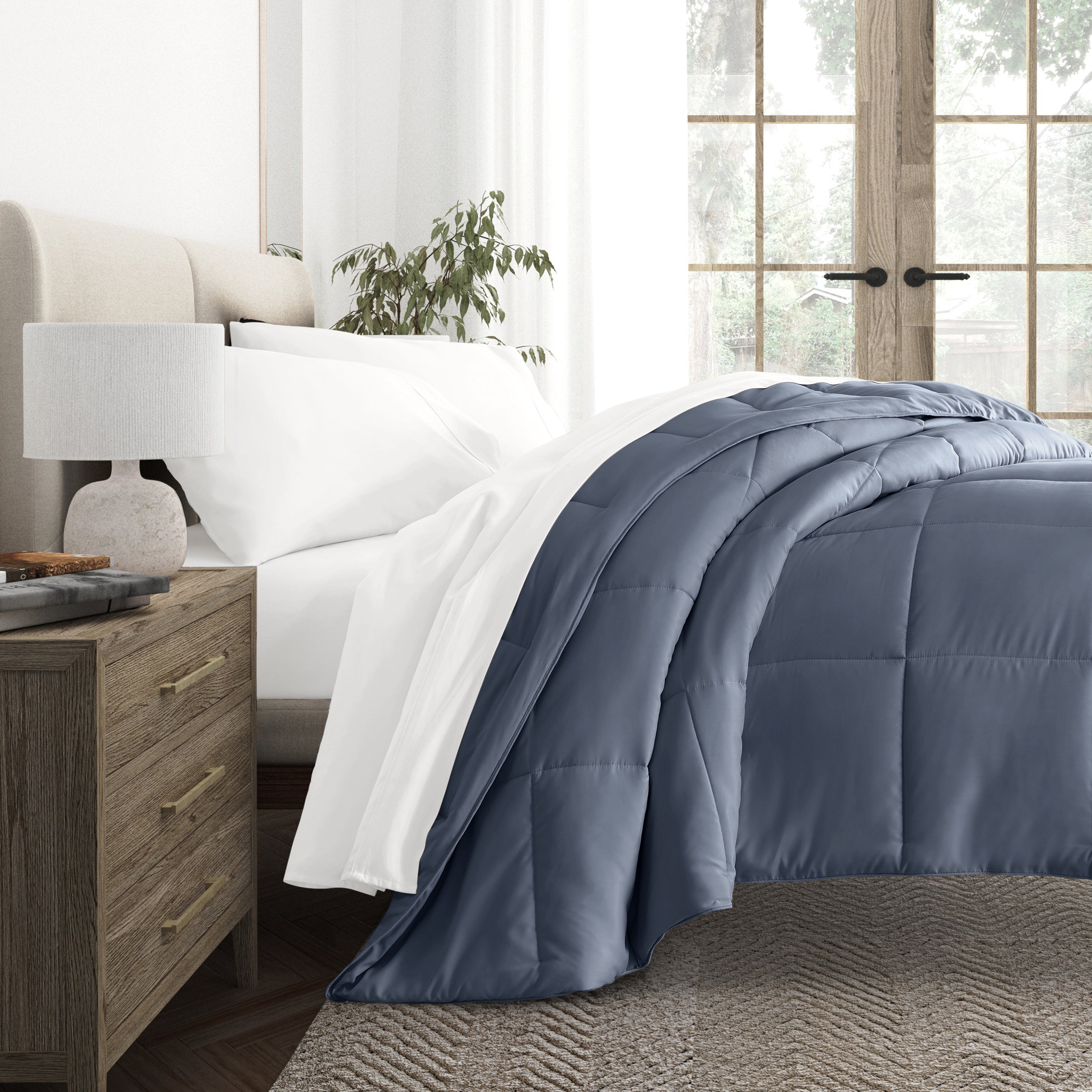 Lightweight All Season Down-Alternative Comforter