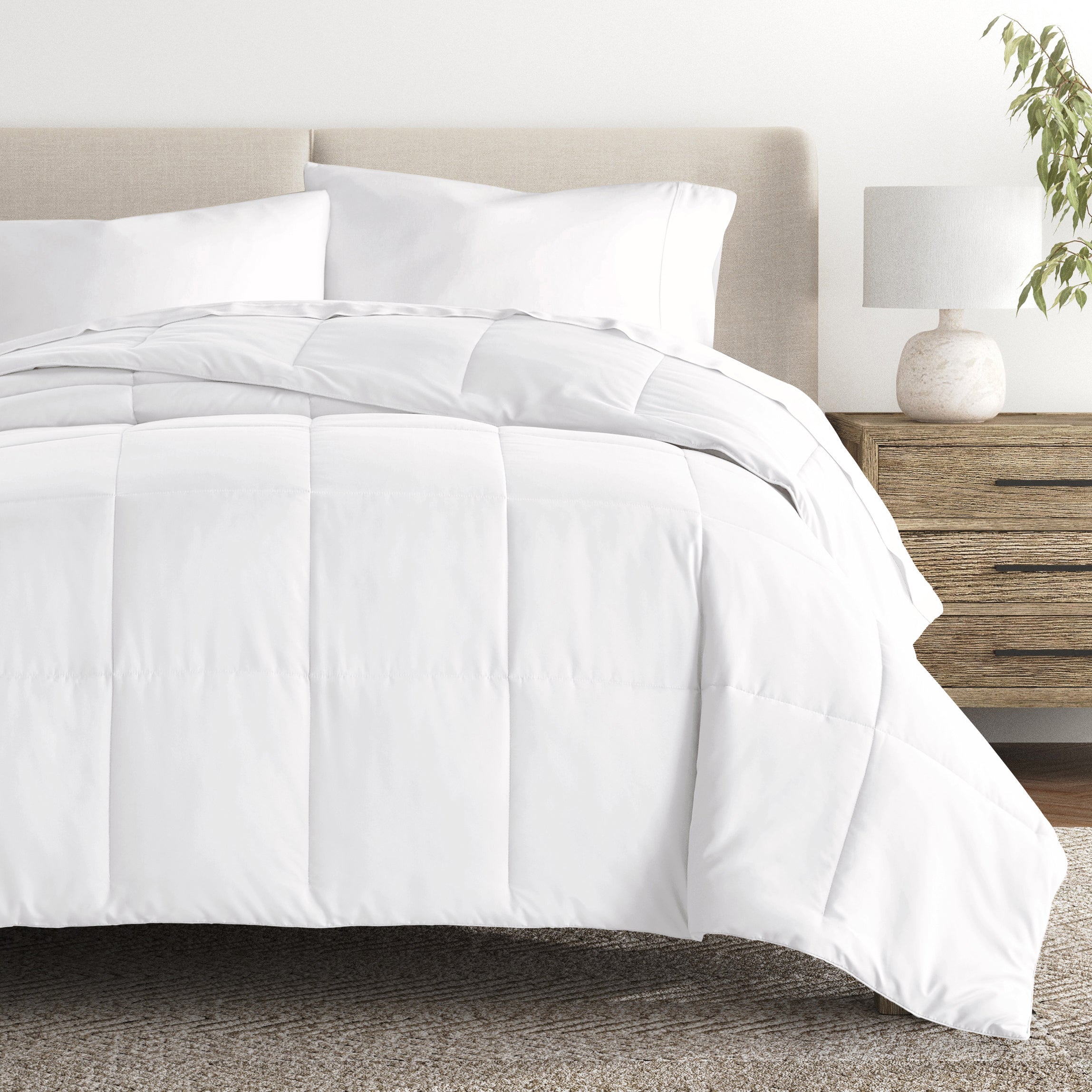 Lightweight All Season Down-Alternative Comforter