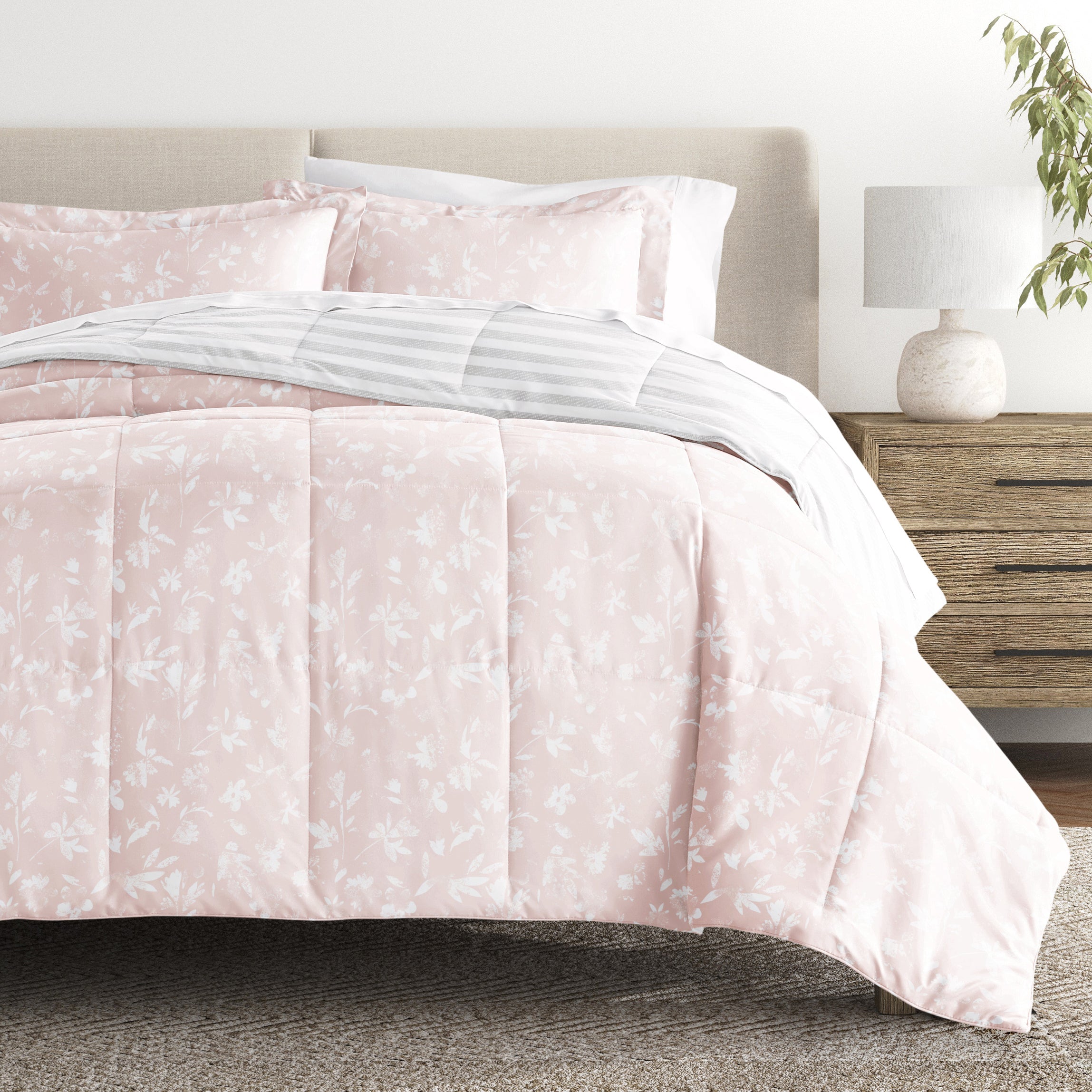 Pressed Flowers Reversible Patterned Down-Alternative Comforter Set