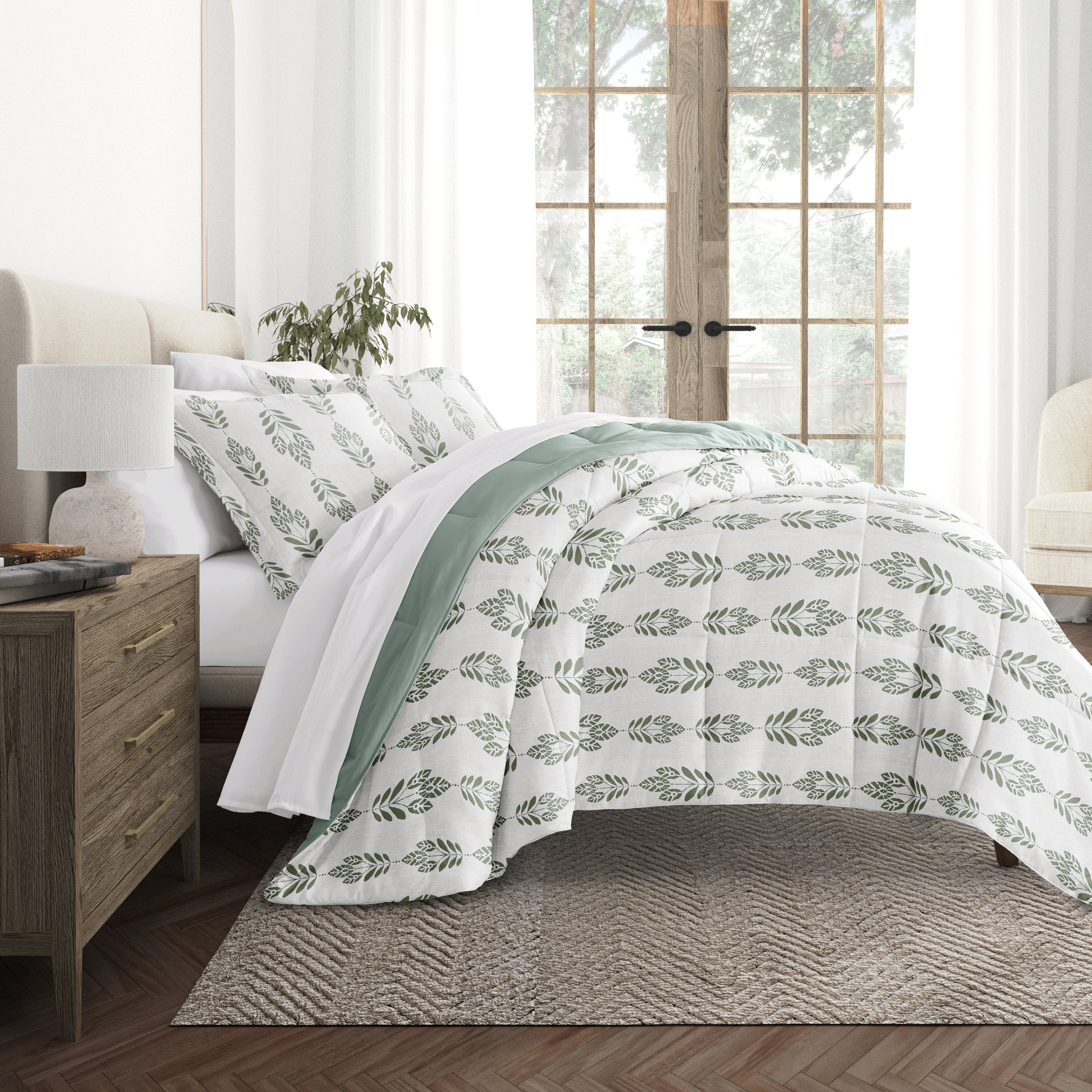 Folk Leaves Reversible Patterned Down-Alternative Comforter Set