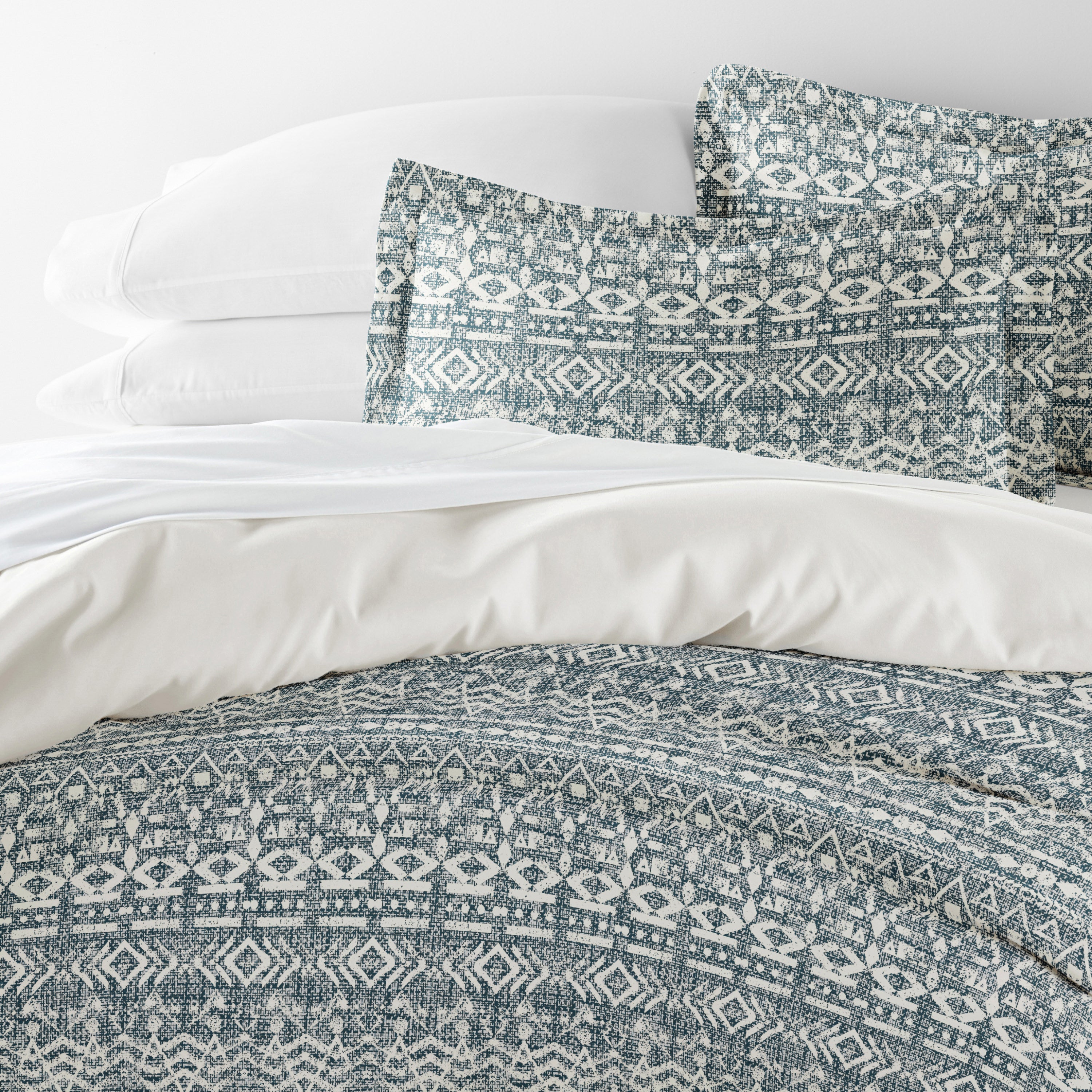 Modern Rustic Patterned Reversible Duvet Cover Set
