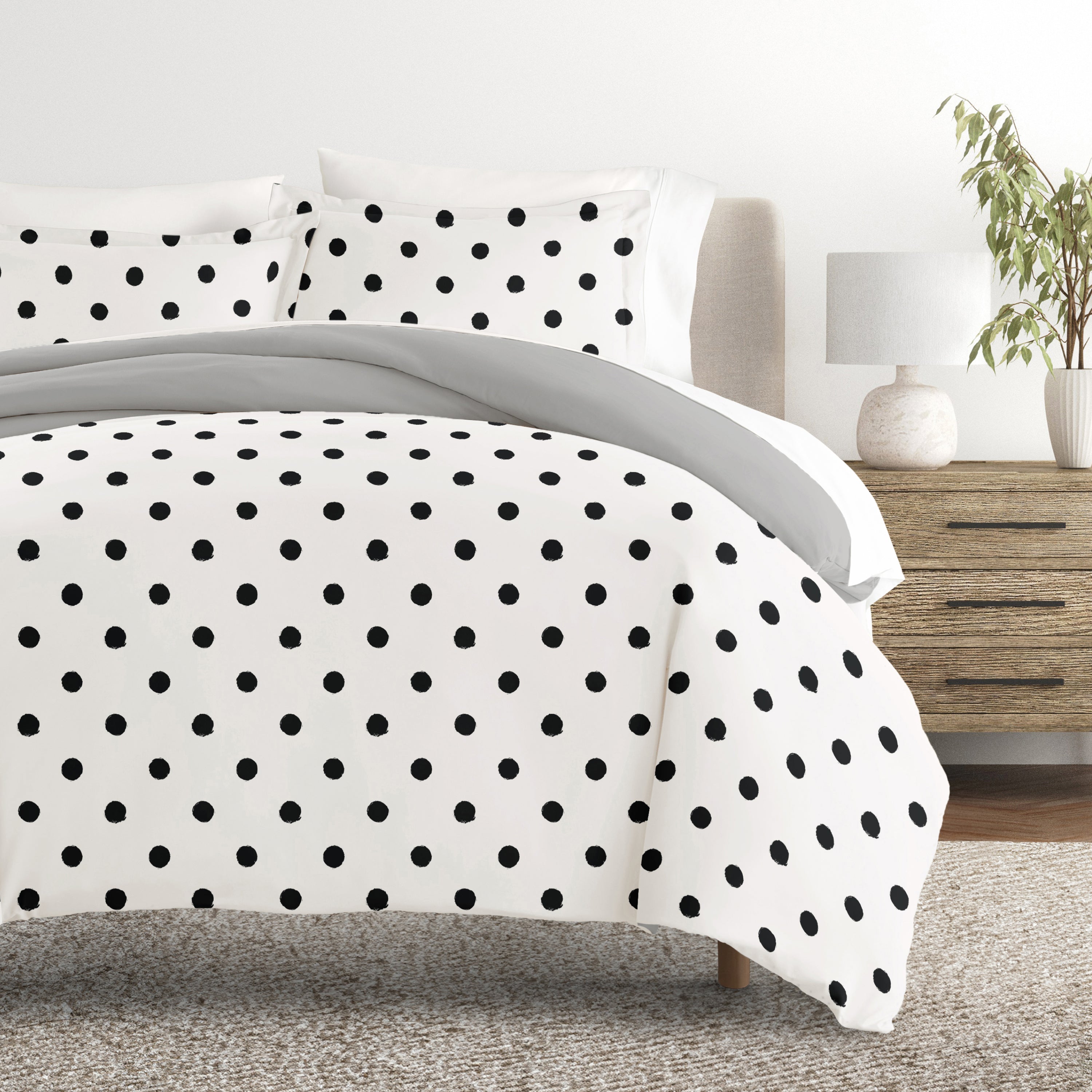 Painted Polkadot Patterned Reversible Duvet Cover Set