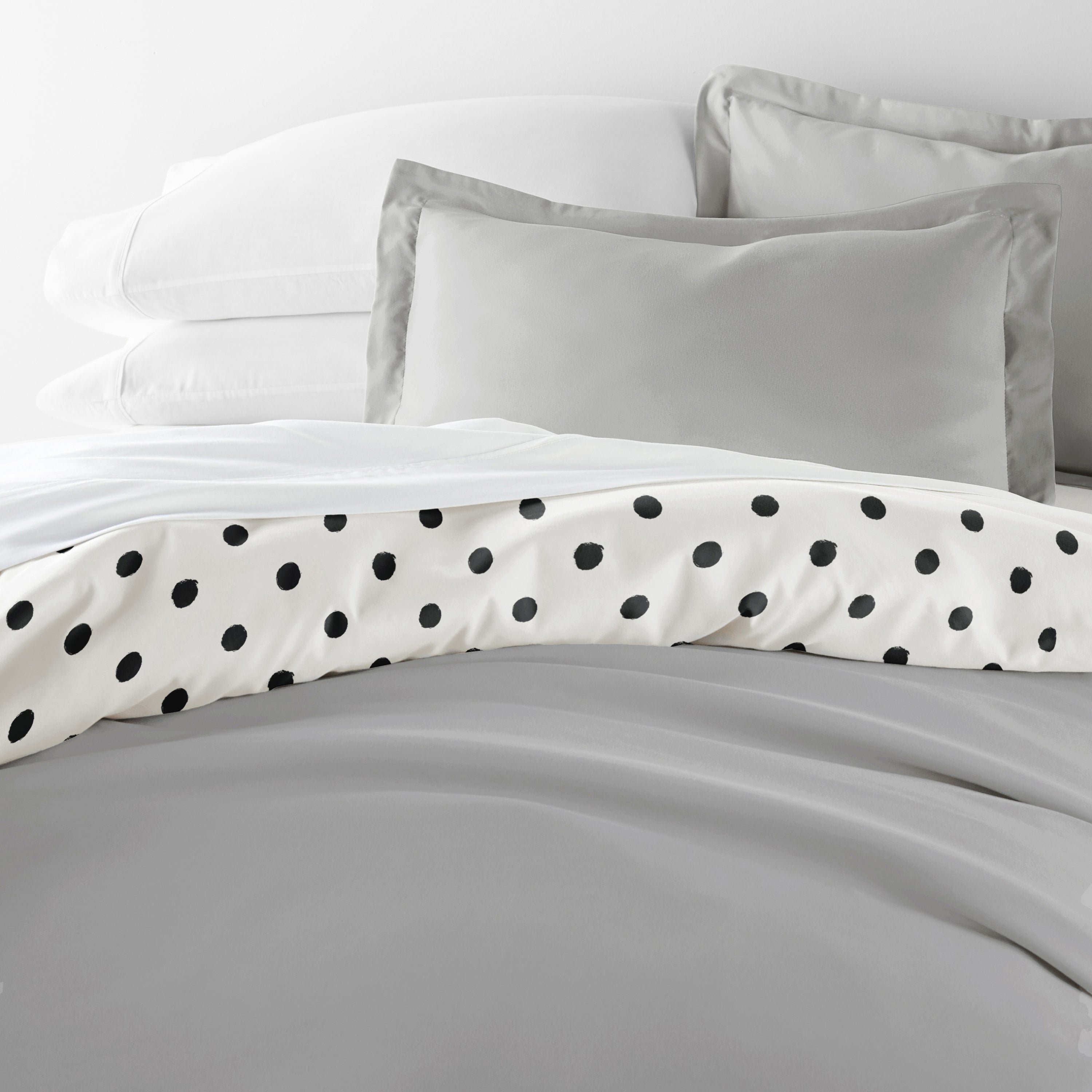 Painted Polkadot Patterned Reversible Duvet Cover Set