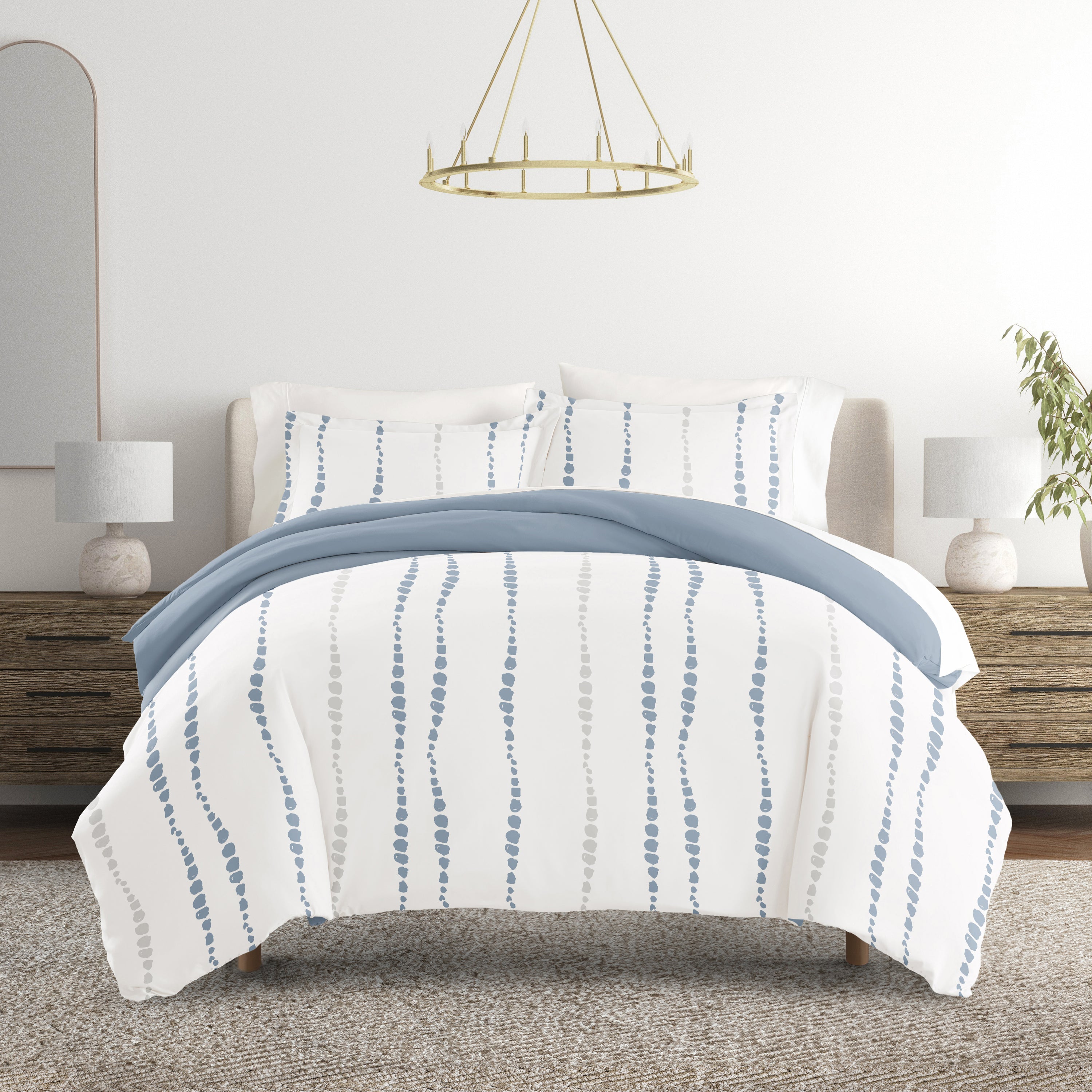 Urban Vibe Patterned Reversible Duvet Cover Set