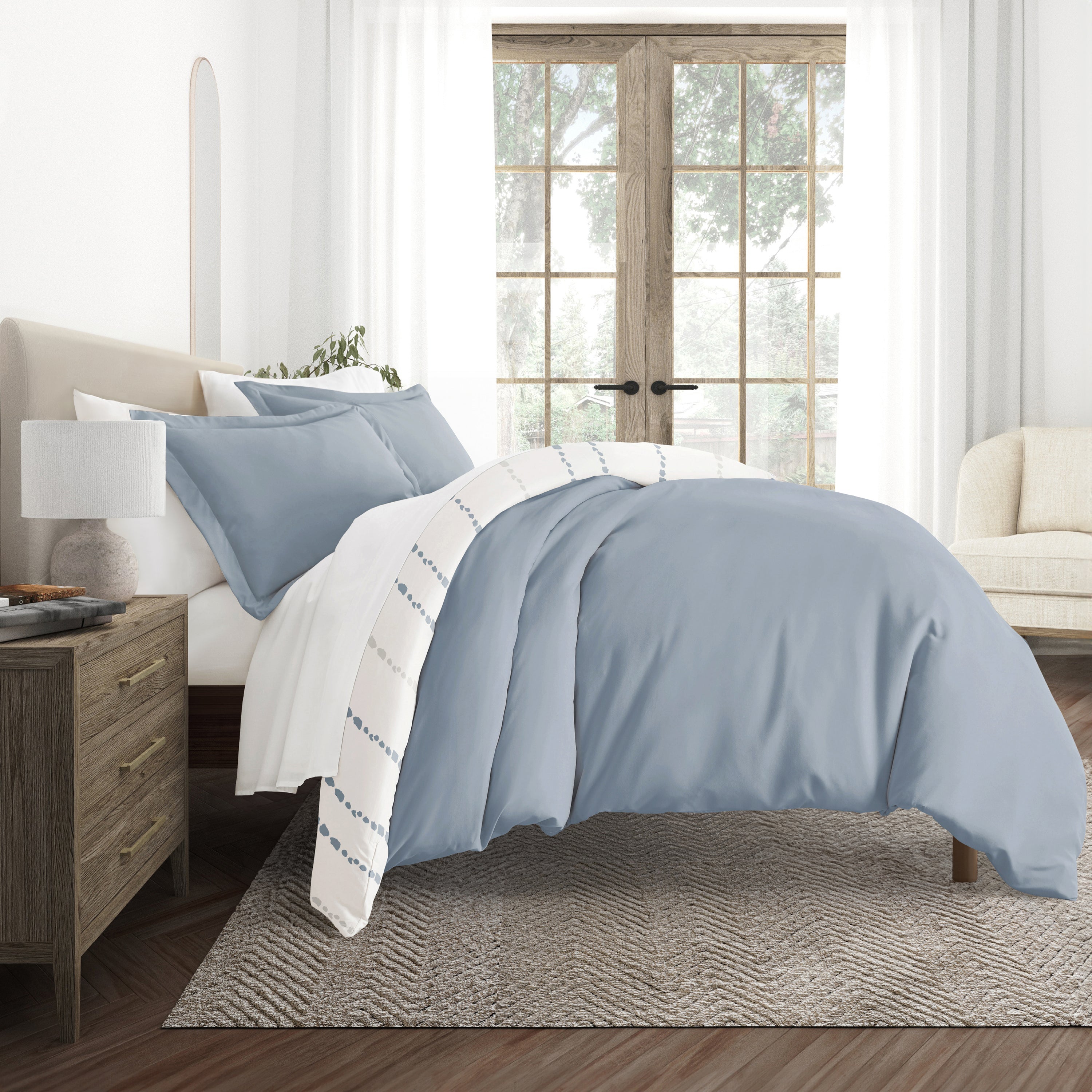 Urban Vibe Patterned Reversible Duvet Cover Set