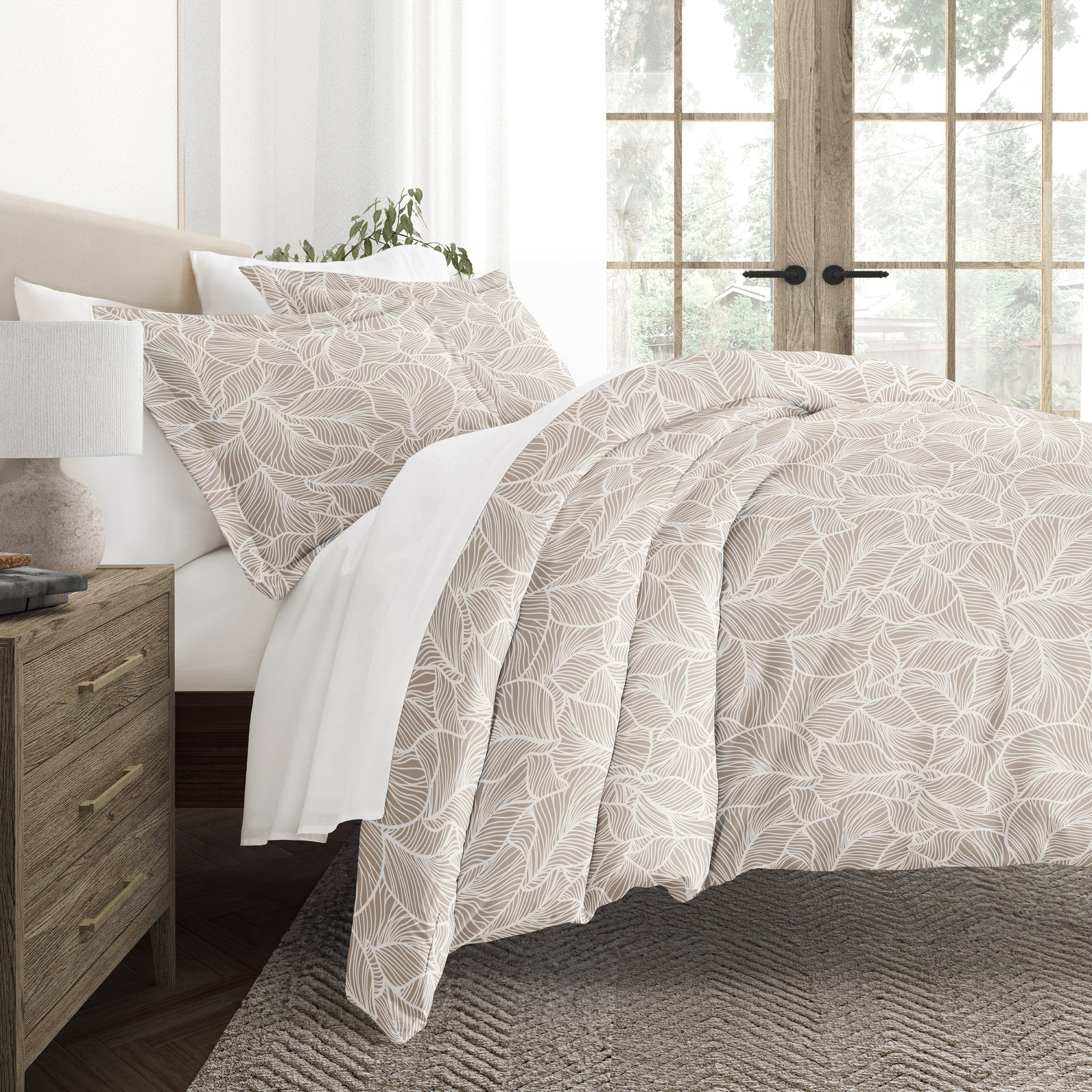 Linear Leaves Patterned Duvet Cover Set