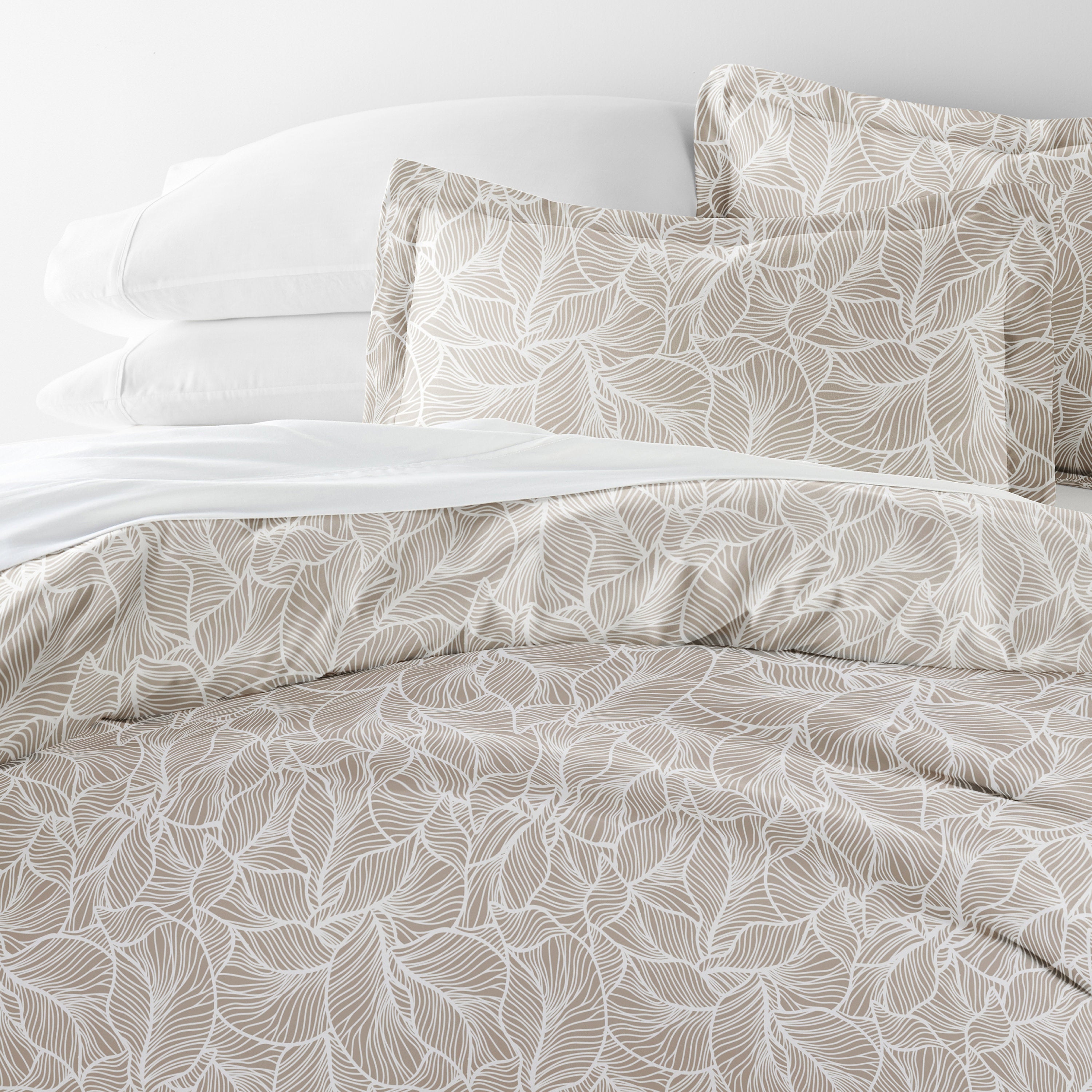 Linear Leaves Patterned Duvet Cover Set