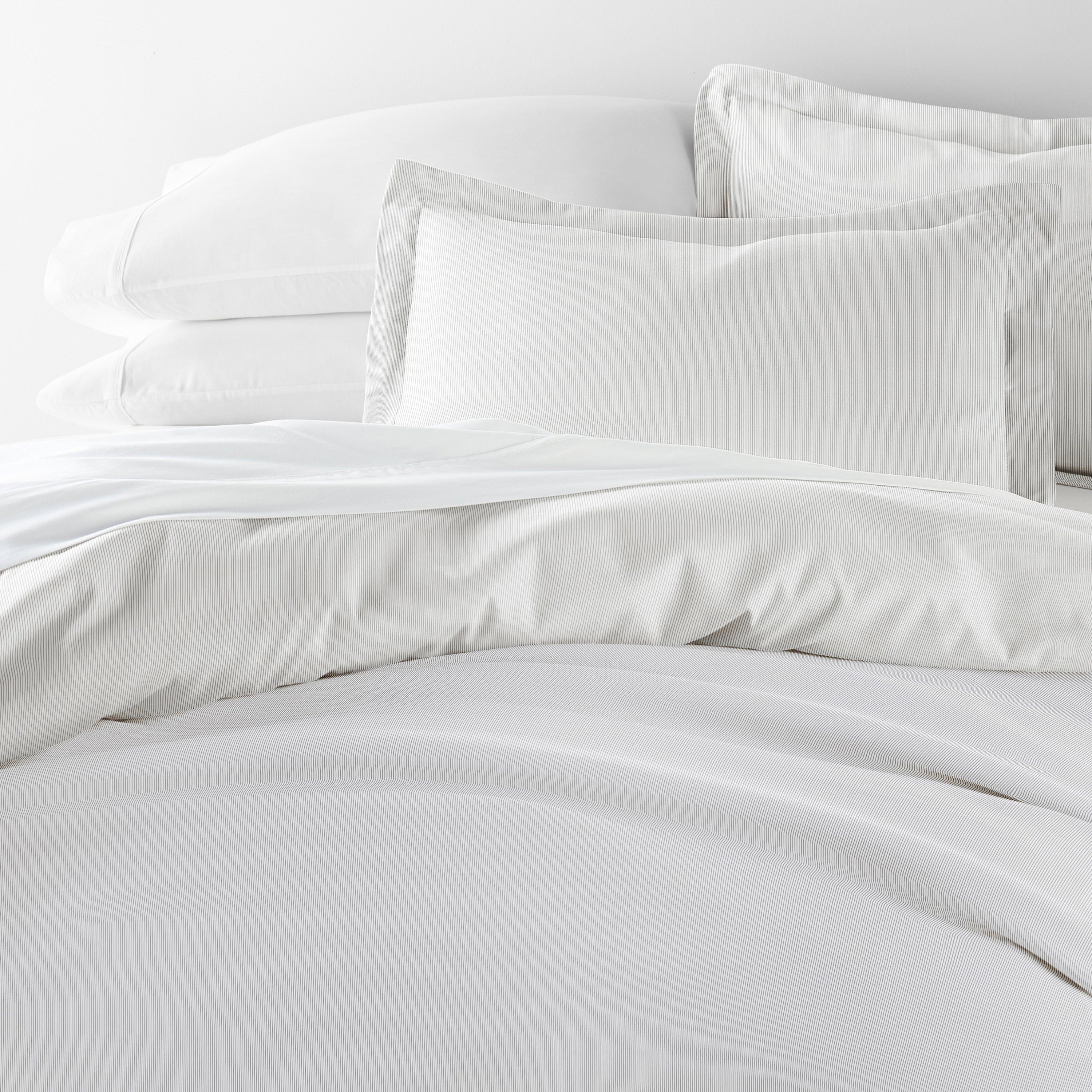 Pinstriped Patterned Duvet Cover Set