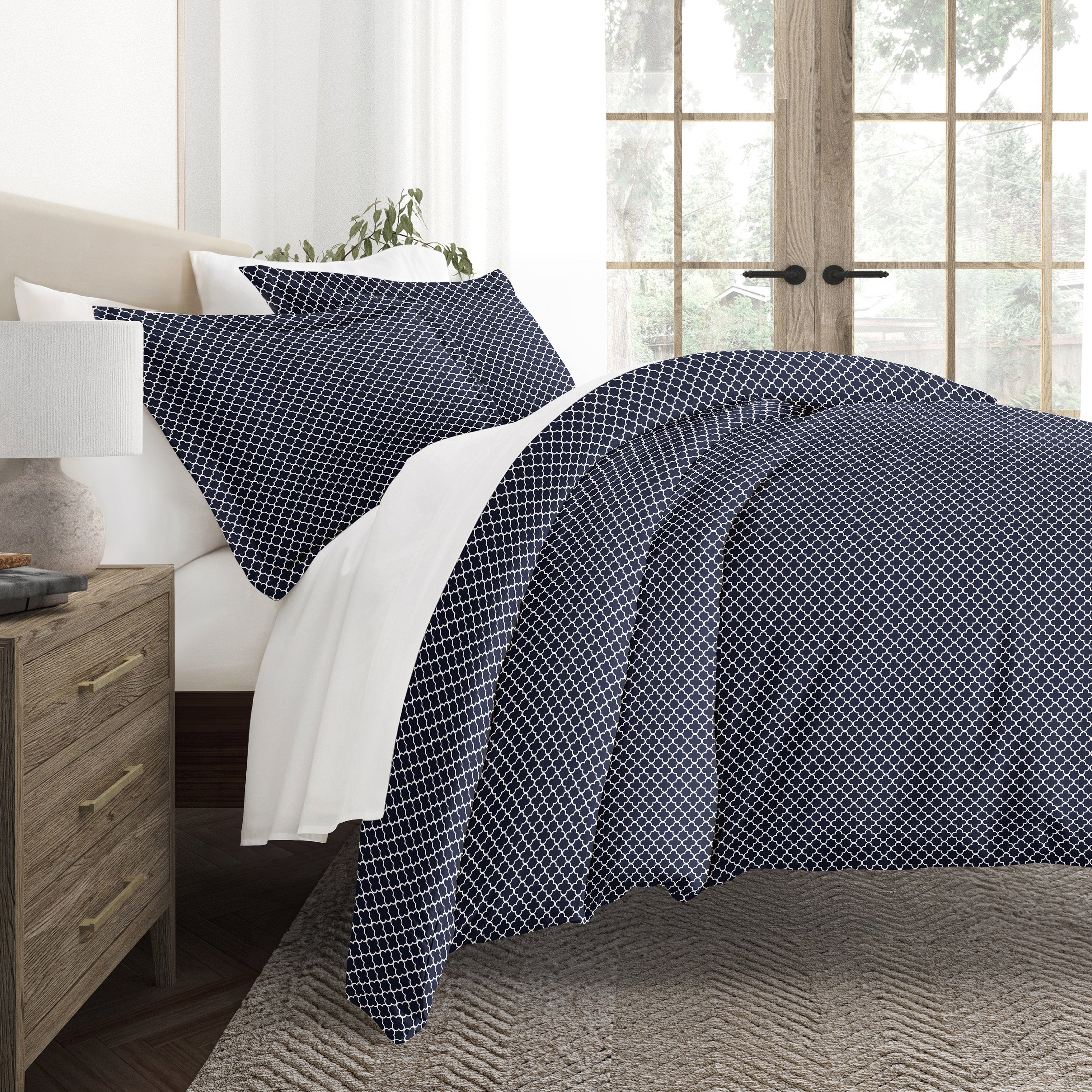 Quatrefoil Patterned Duvet Cover Set