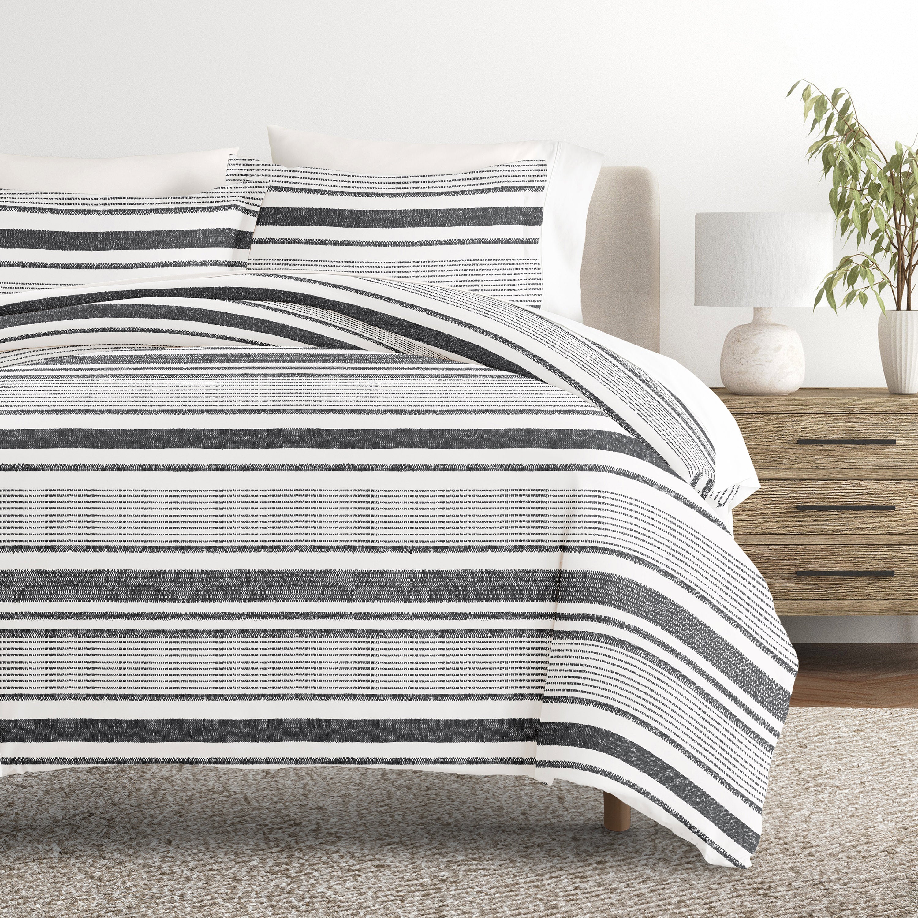 Vintage Stripes Patterned Duvet Cover Set