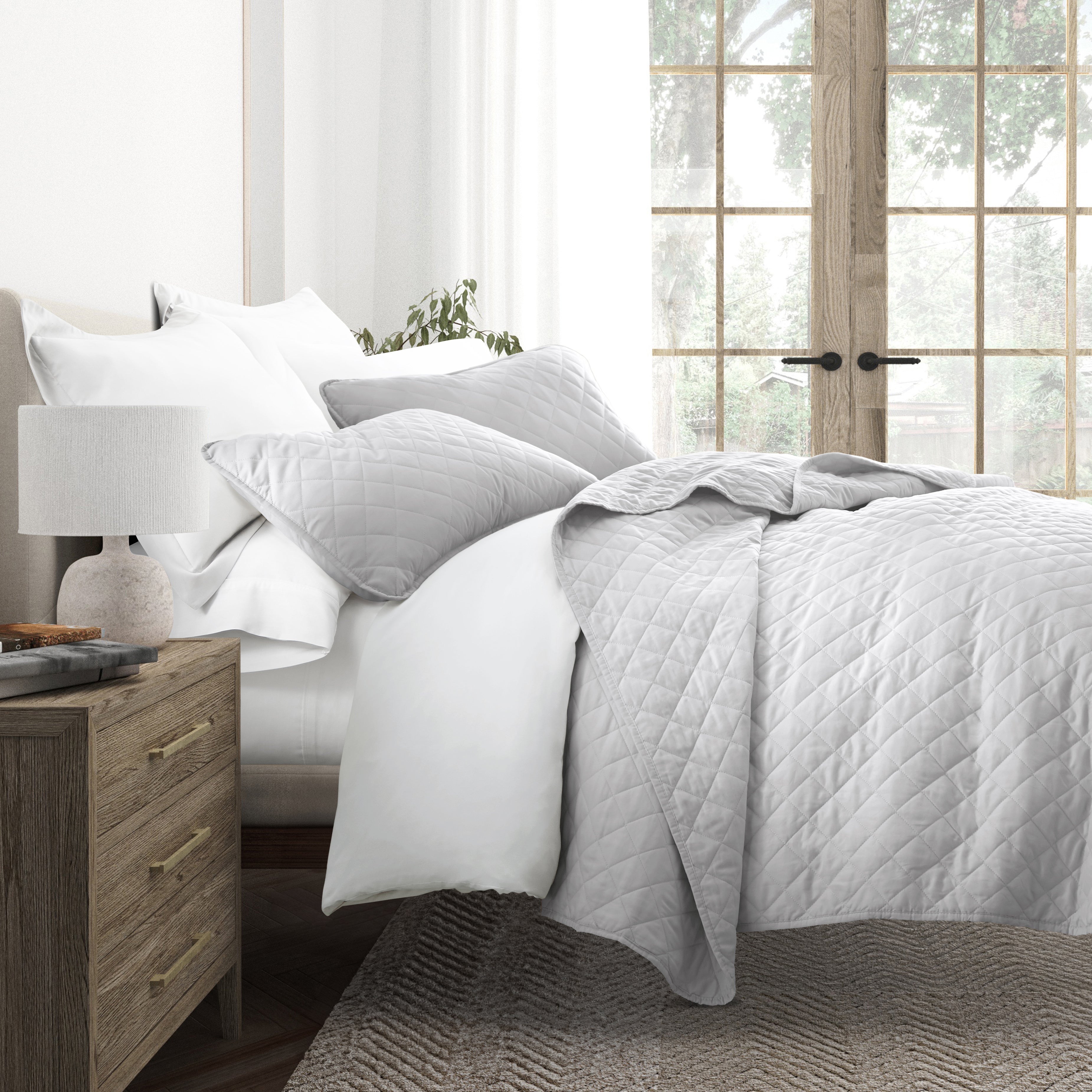 Lightweight Diamond Stitch Quilted Coverlet Set