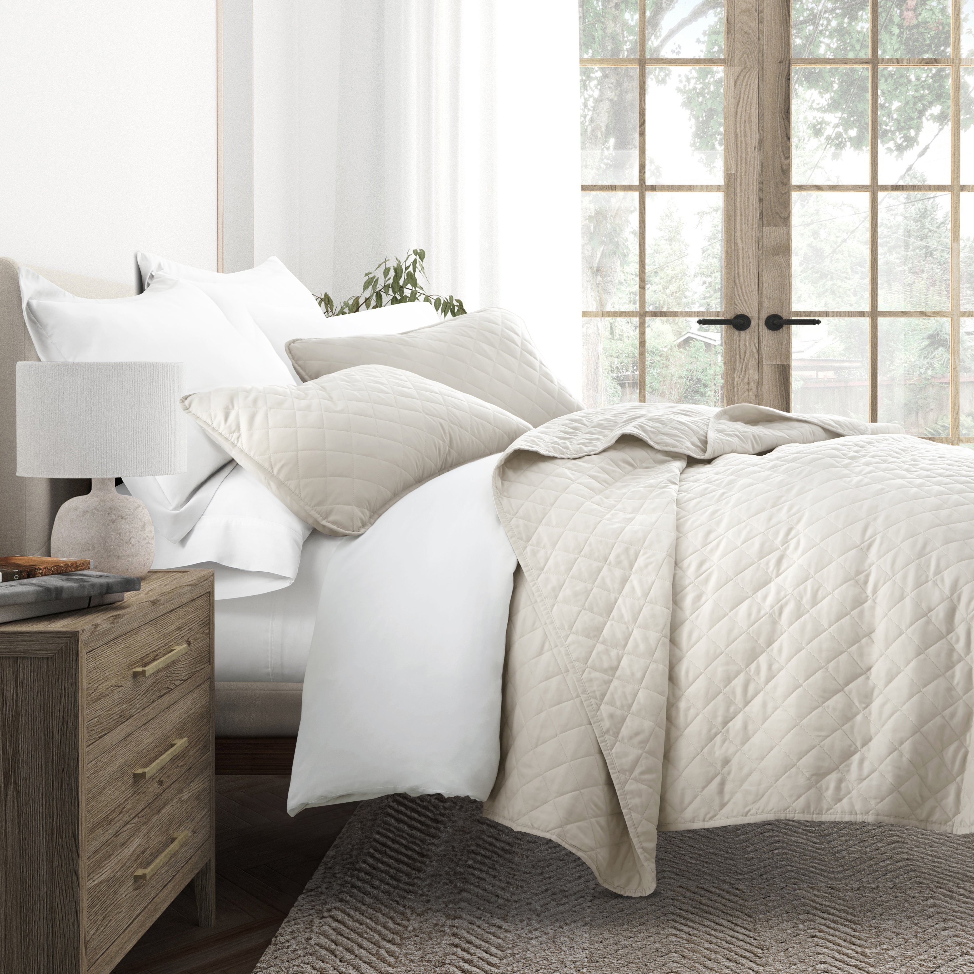 Lightweight Diamond Stitch Quilted Coverlet Set