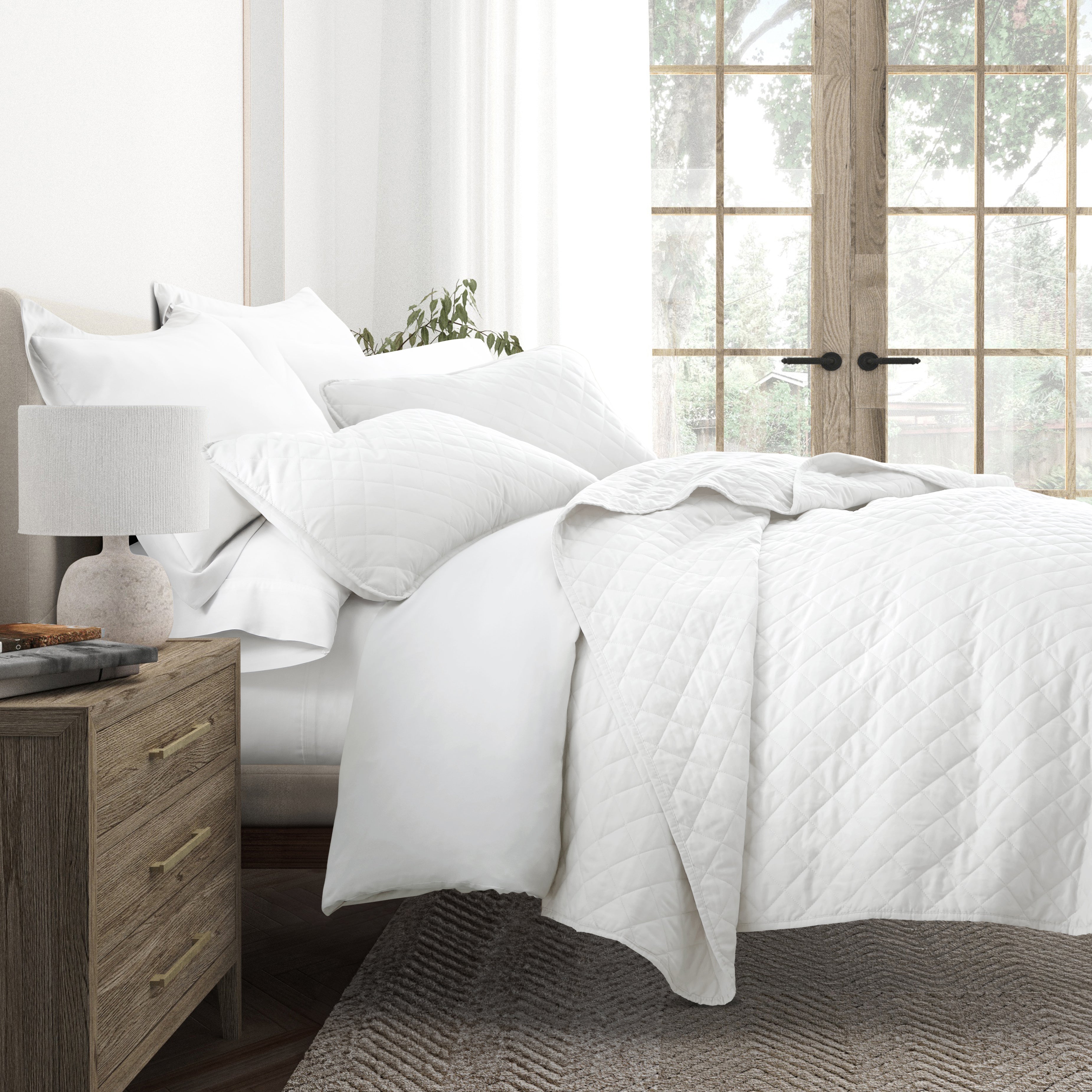Lightweight Diamond Stitch Quilted Coverlet Set
