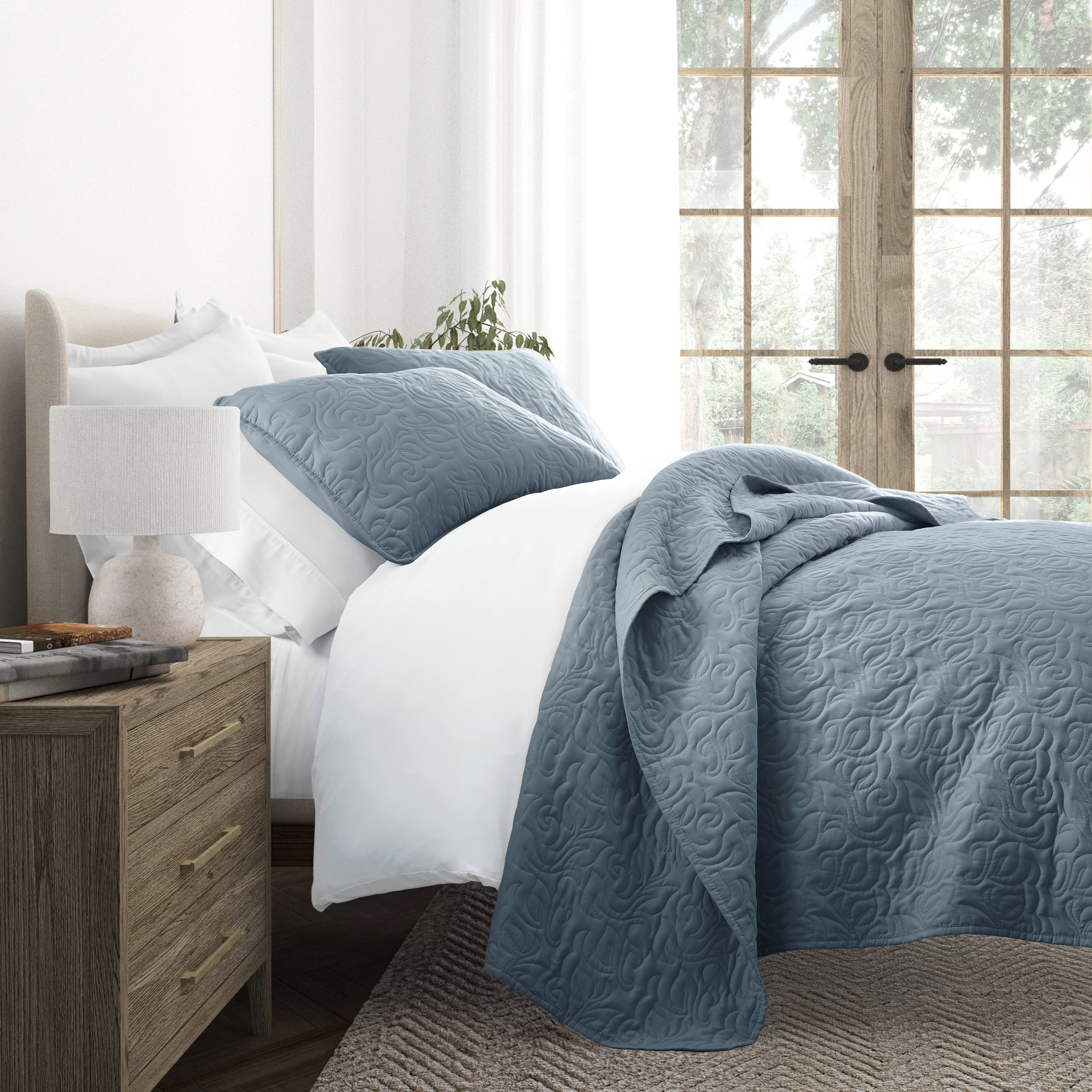 Lightweight Floral Stitch Quilted Coverlet Set