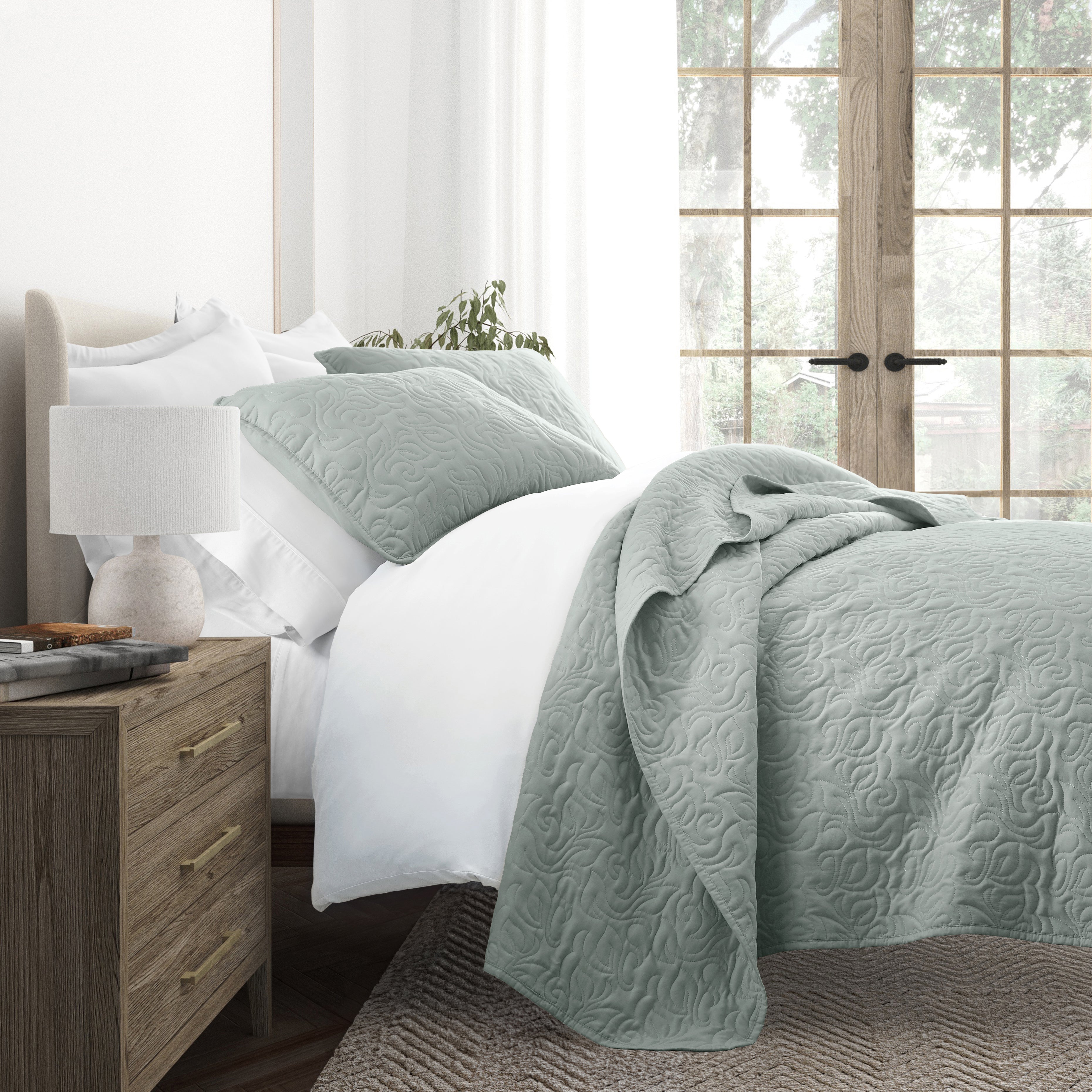 Lightweight Floral Stitch Quilted Coverlet Set