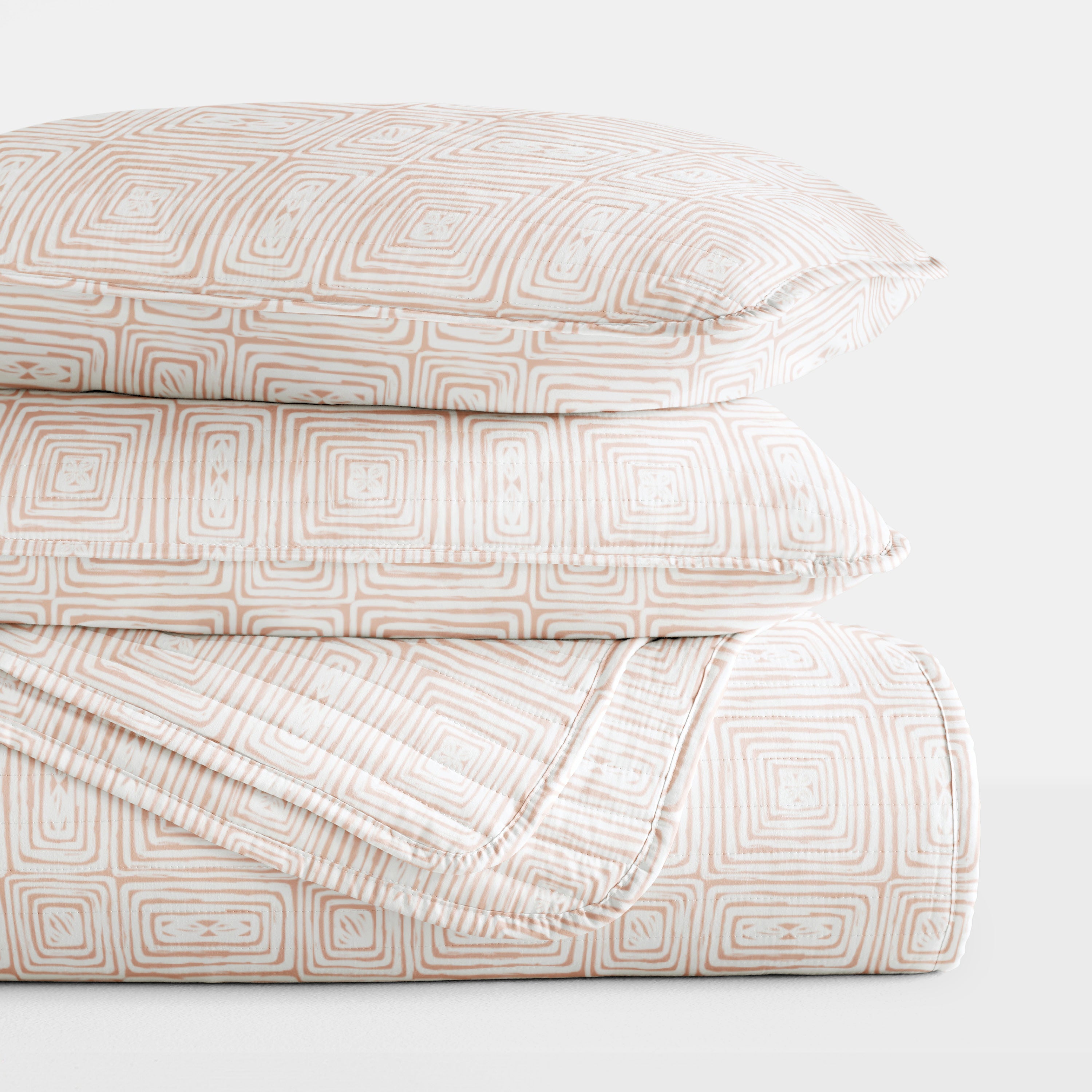 Geometric Maze Patterned Quilted Coverlet Set