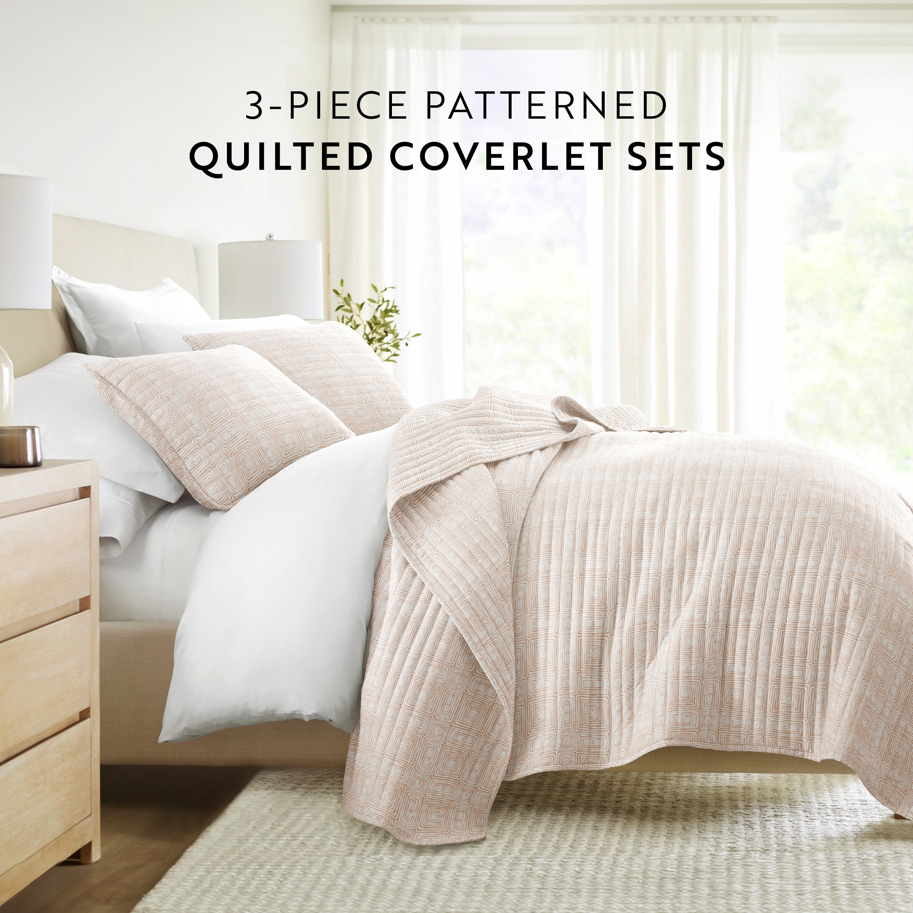 Geometric Maze Patterned Quilted Coverlet Set