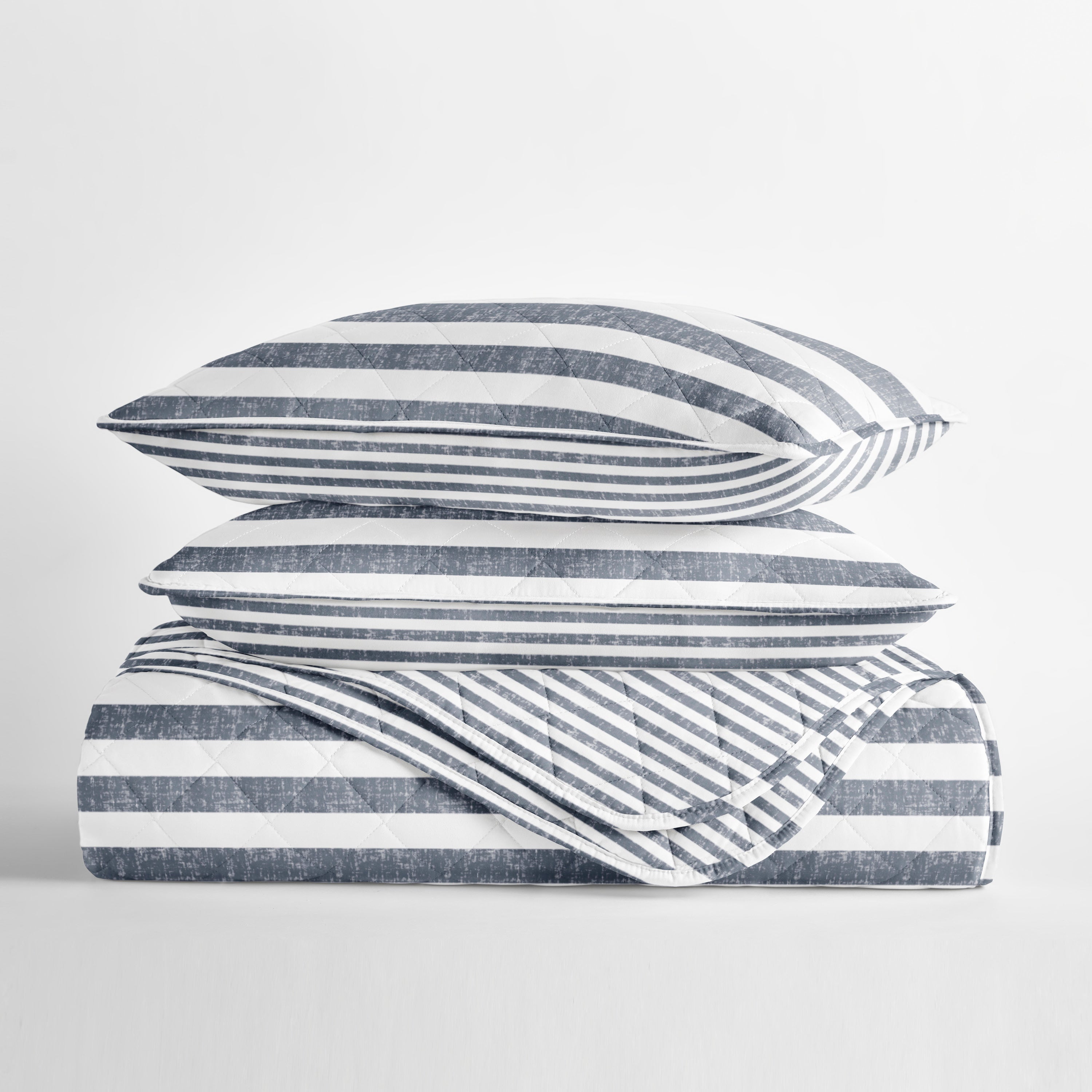 Classic Stripe Patterned Quilted Coverlet Set