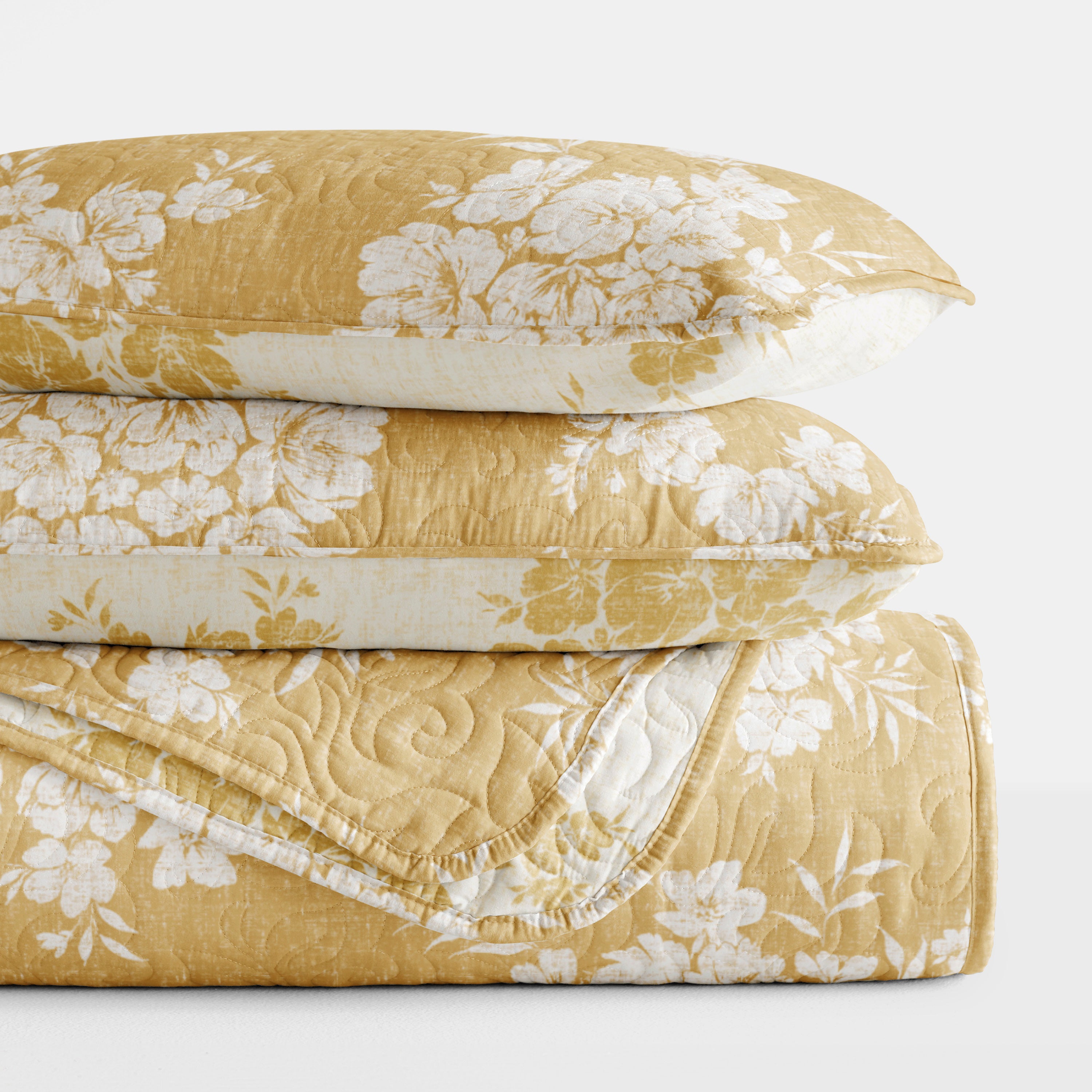 Distressed Bouquet Patterned Quilted Coverlet Set