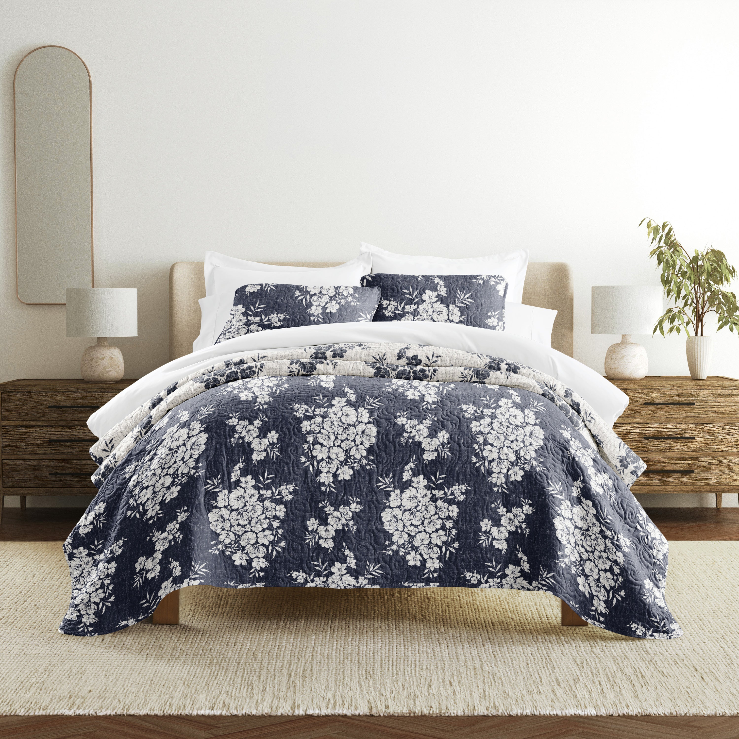 Distressed Bouquet Patterned Quilted Coverlet Set