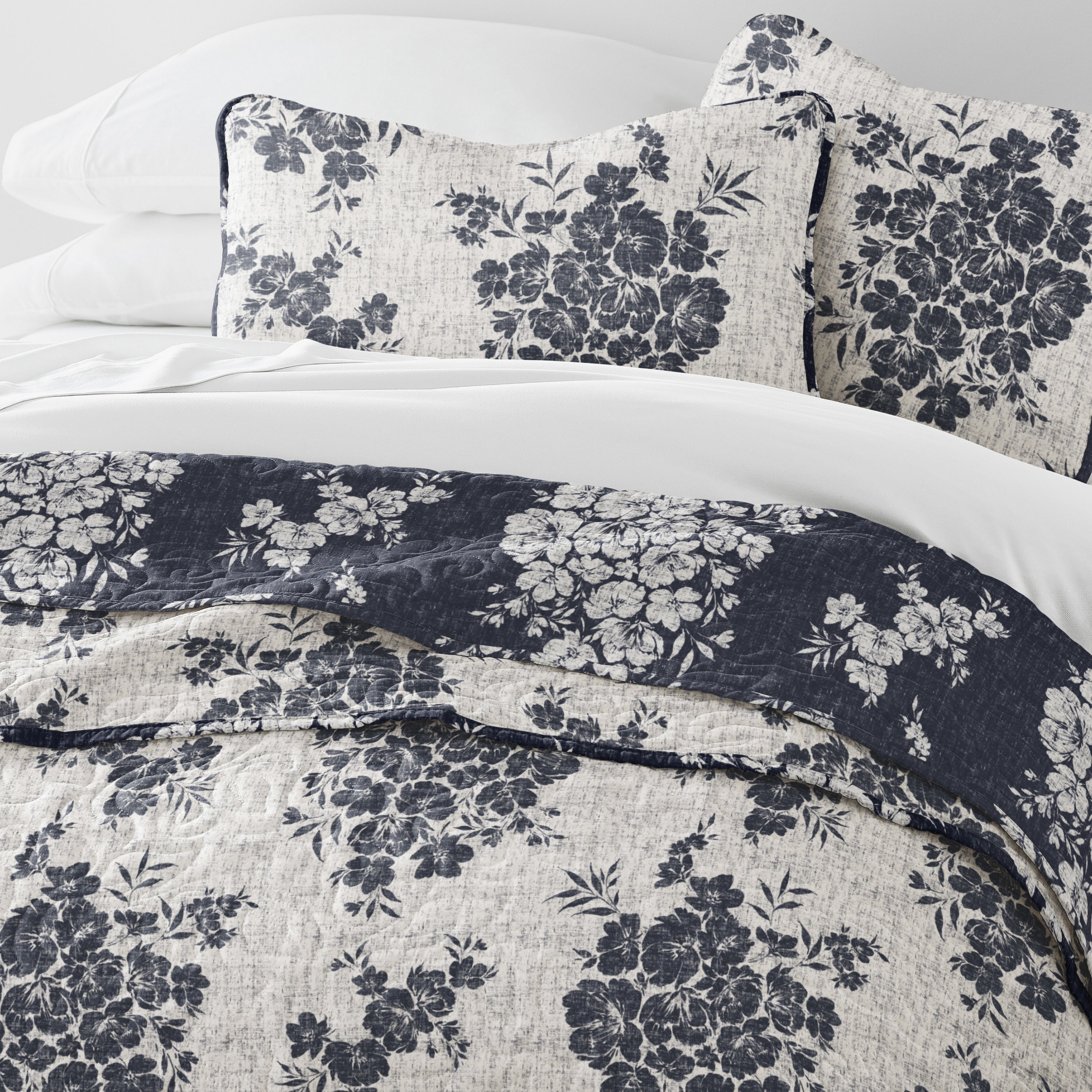 Distressed Bouquet Patterned Quilted Coverlet Set